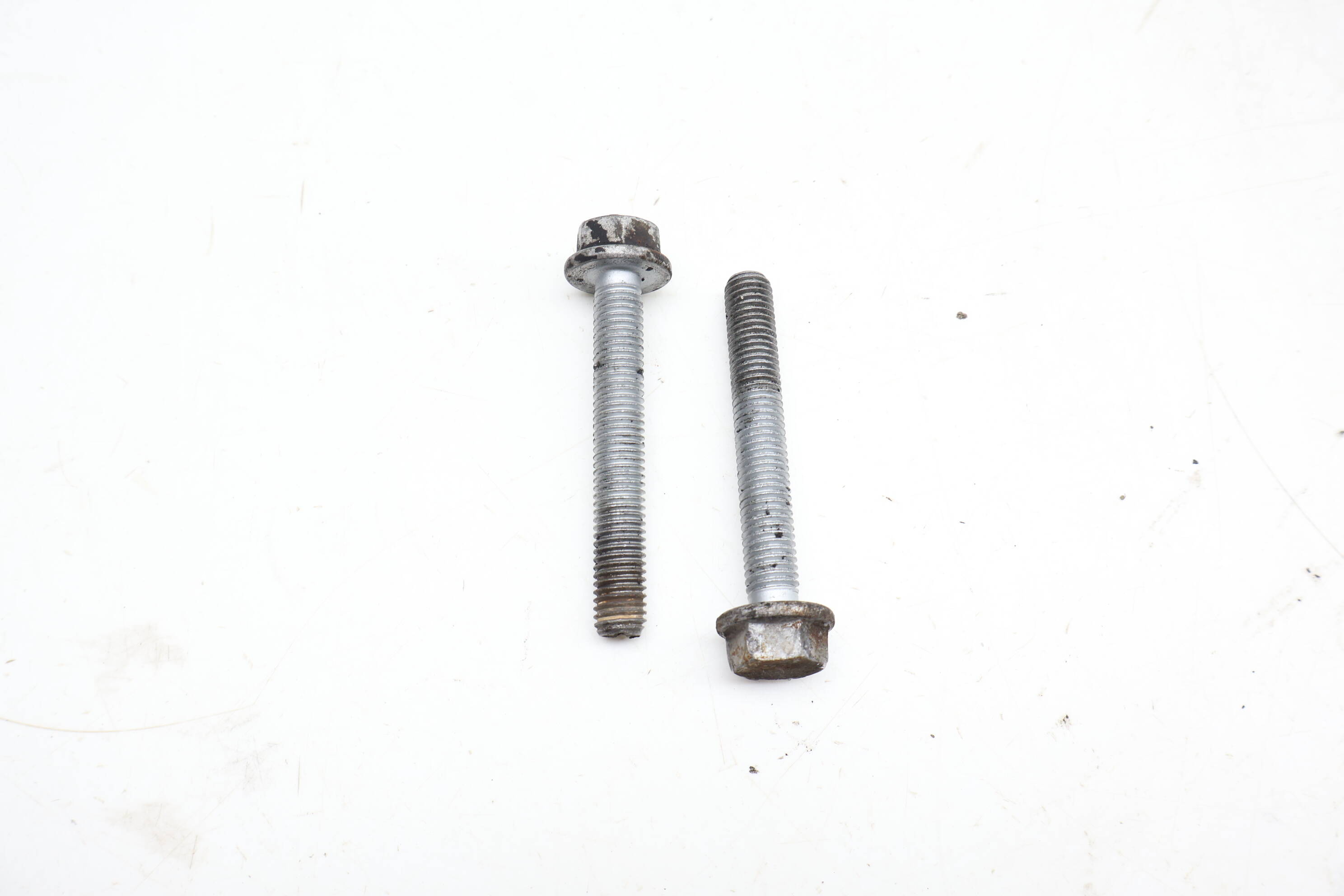 M10x70 Screw / Bolt Set N10290206