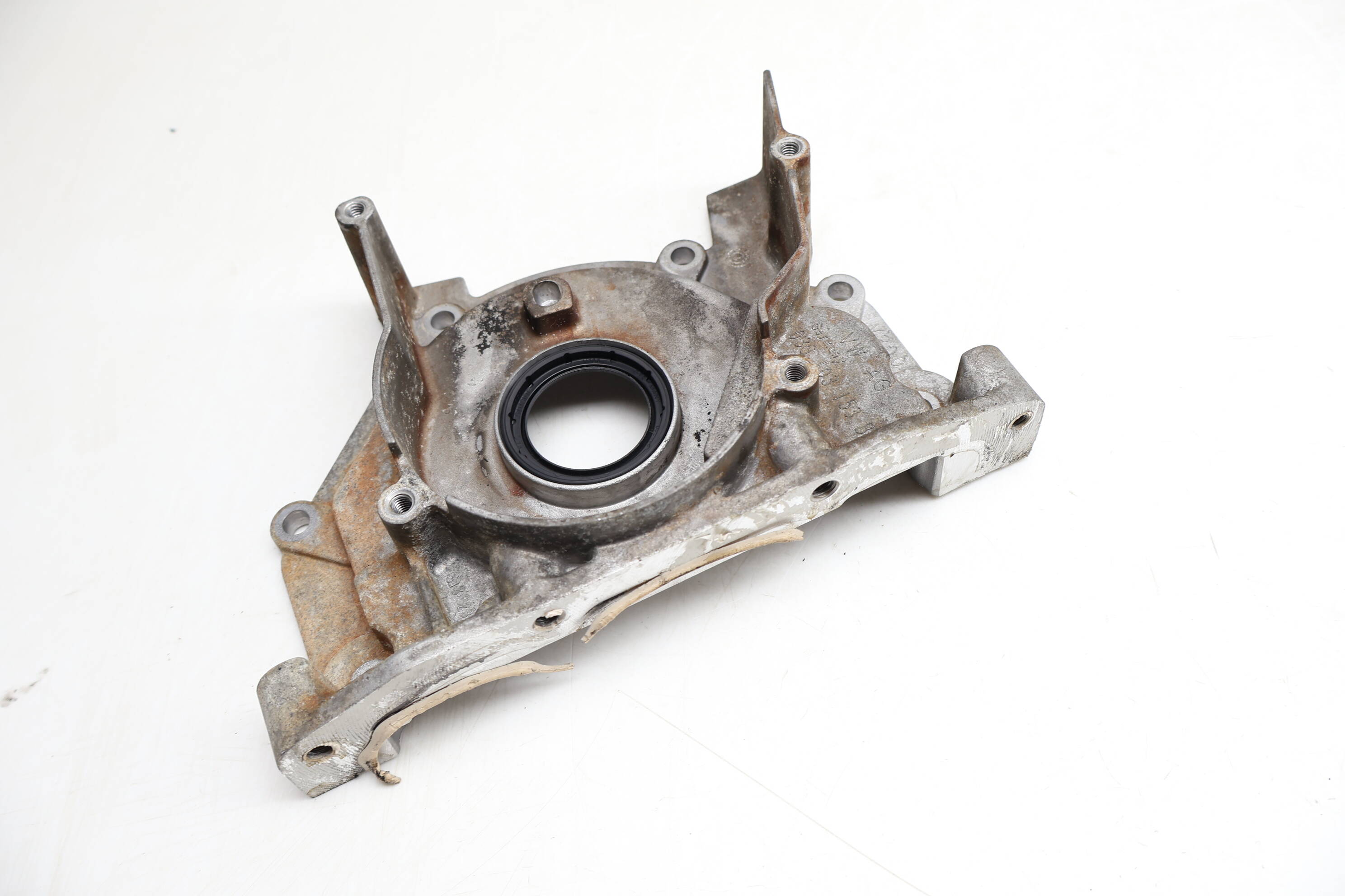 Engine Sealing Flange / Plate 03G103153B