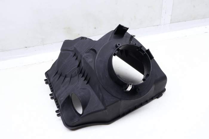 Engine Air Filter Box / Housing - Upper Half 4F0133835AS main product photo
