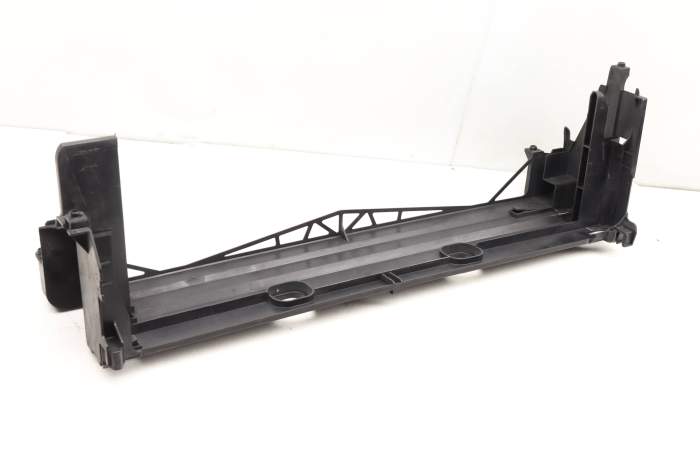 Upper Radiator Mount Bracket / Carrier 17117577117 main product photo