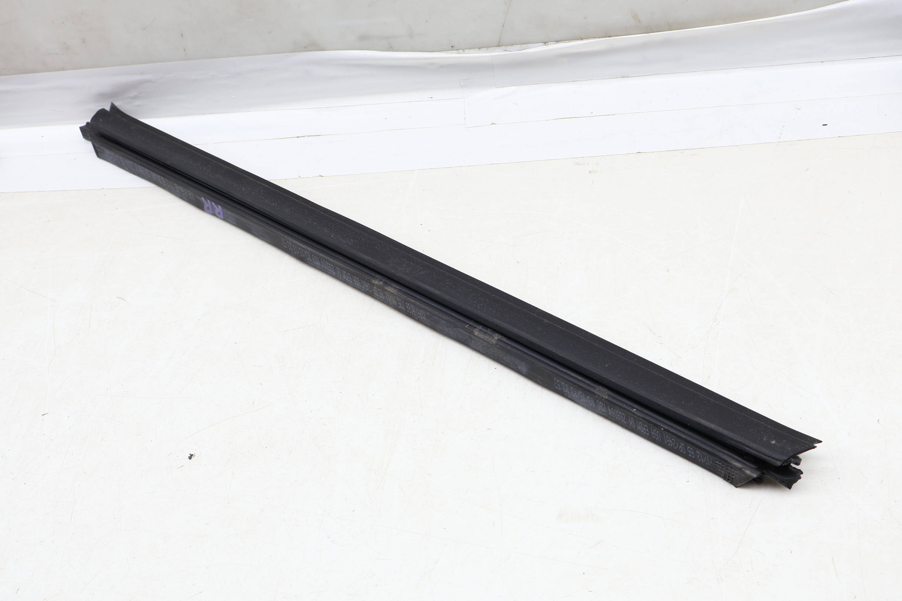 Door&#x20;Window&#x20;Slot&#x20;Seal&#x20;&#x2F;&#x20;Trim&#x20;&#x28;Inner&#x29;&#x20;1667351265