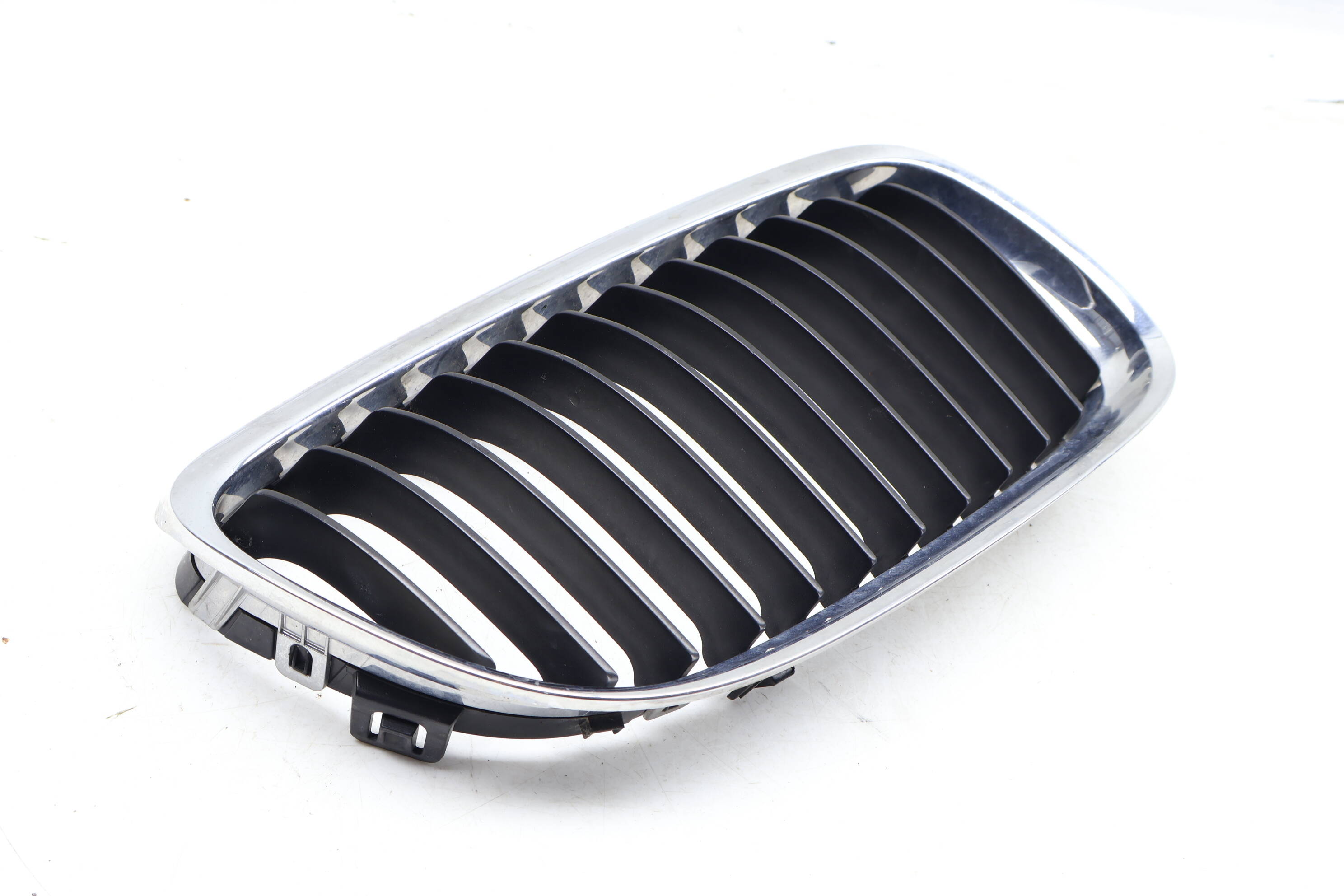 Hood / Kidney Grille 51137201968