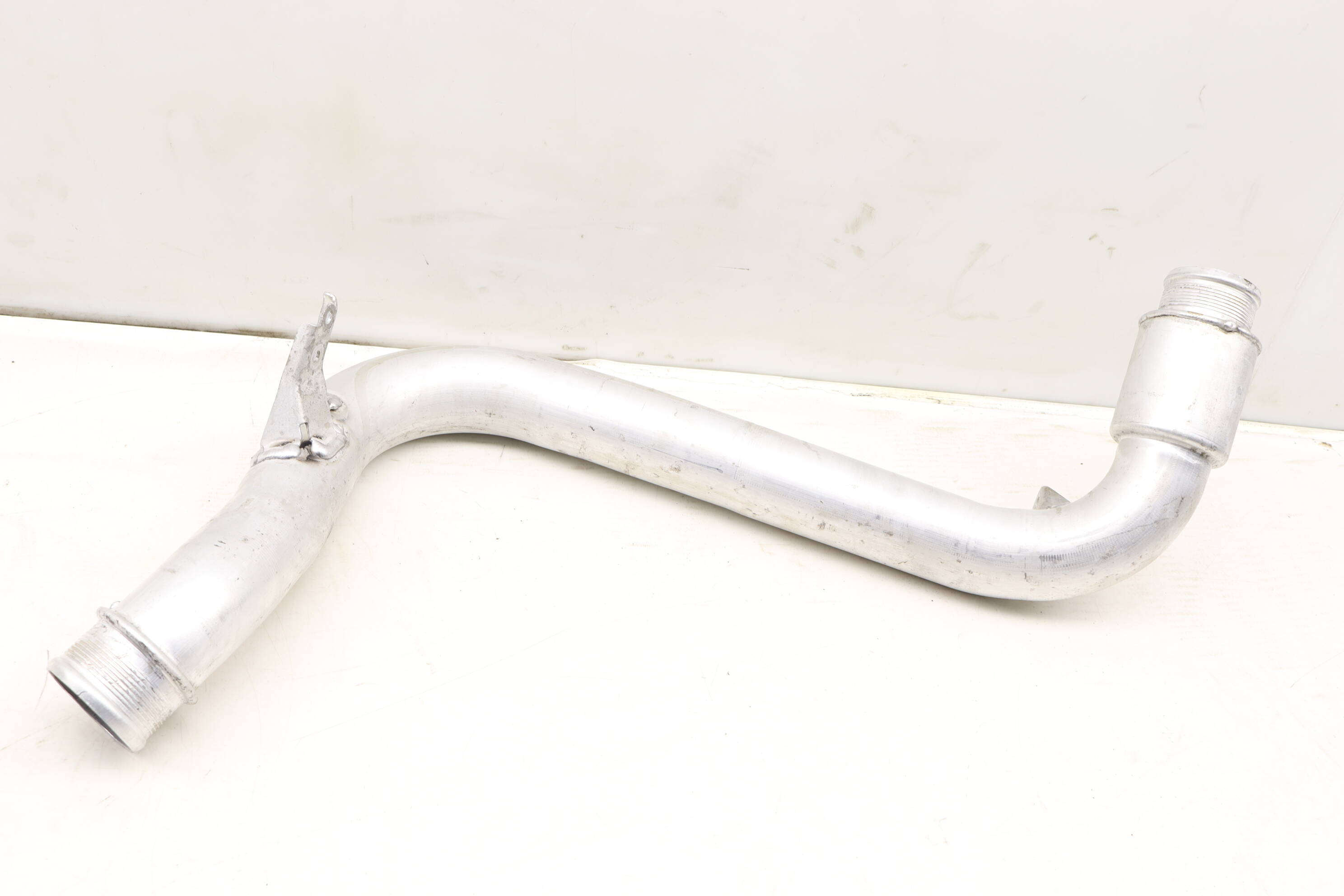 Turbo&#x20;&#x2F;&#x20;Turbocharger&#x20;Pressure&#x20;Pipe&#x20;&#x2F;&#x20;Tube&#x20;059145731DC