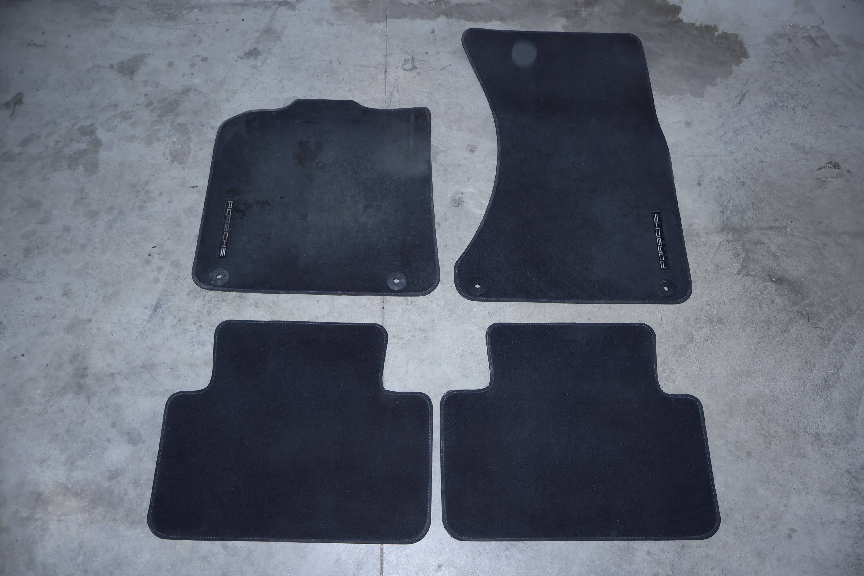 Carpet Floor Mat Set (Porsche)