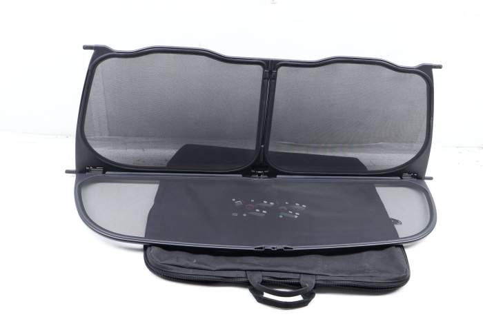 Convertible Windscreen W/ Bag 8V7862951C main product photo