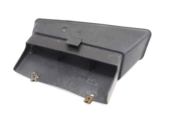 Air Intake Duct 4B0129617D main product photo