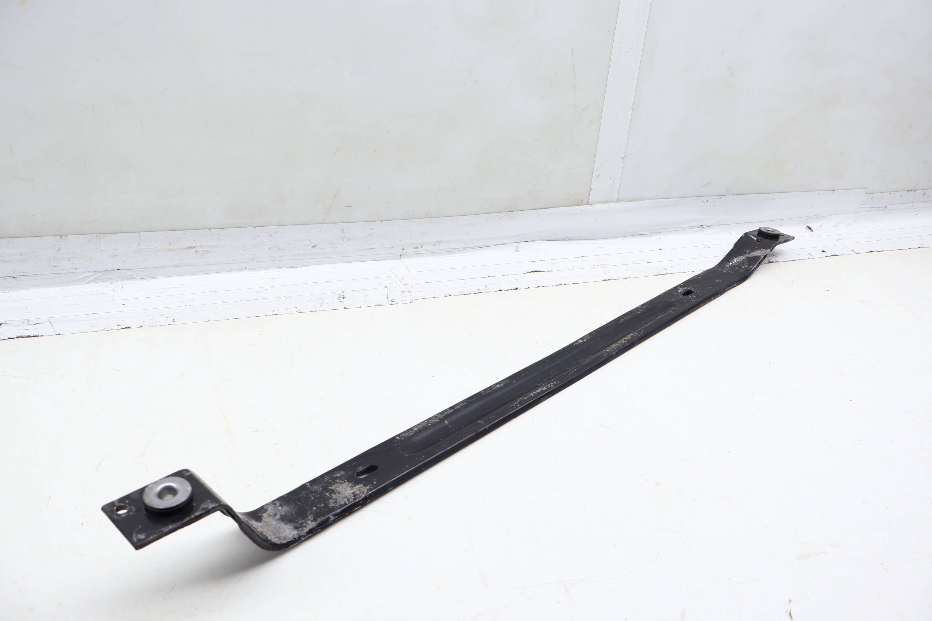 Fuel Tank Bracket / Retaining Strap / Support Brace (Front) 3QF201654