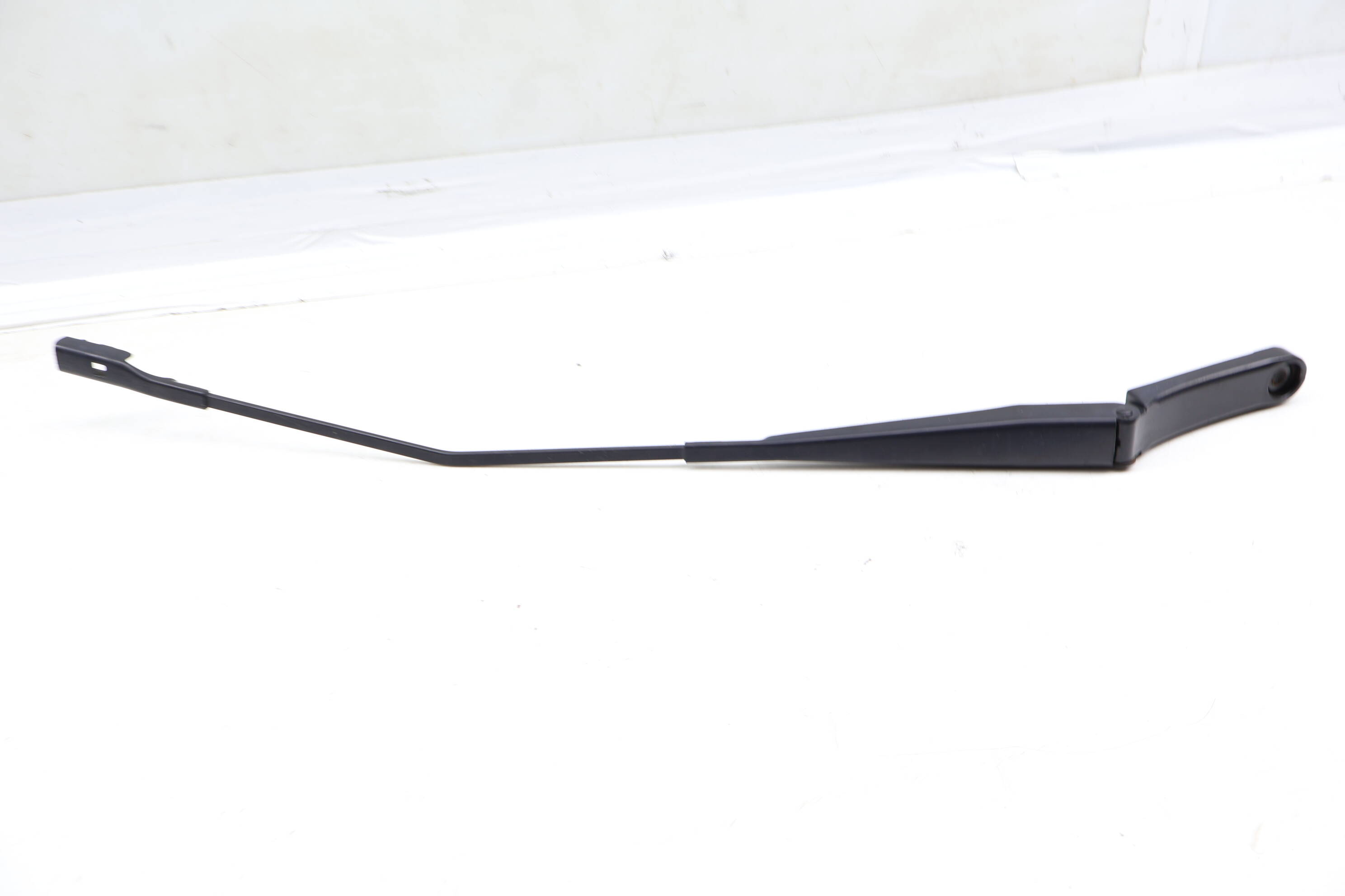 Windshield Wiper Arm 561955406