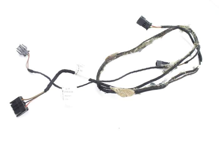 Electric Window Shade / Sunshade Wiring Harness main product photo
