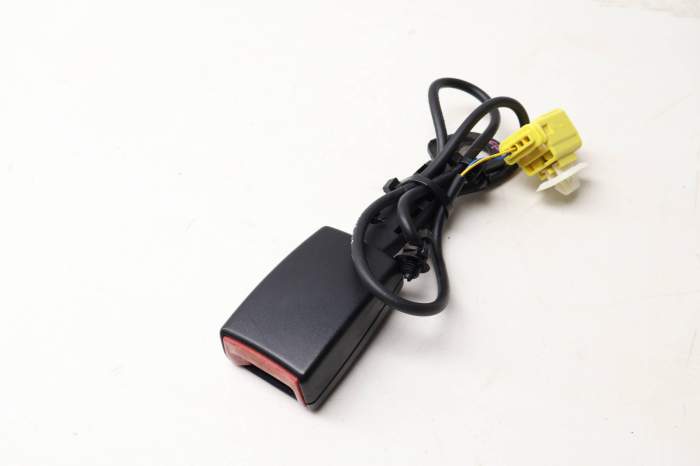 Seat Belt Buckle Receiver / Clip 7L0857778C 95580301600 main product photo
