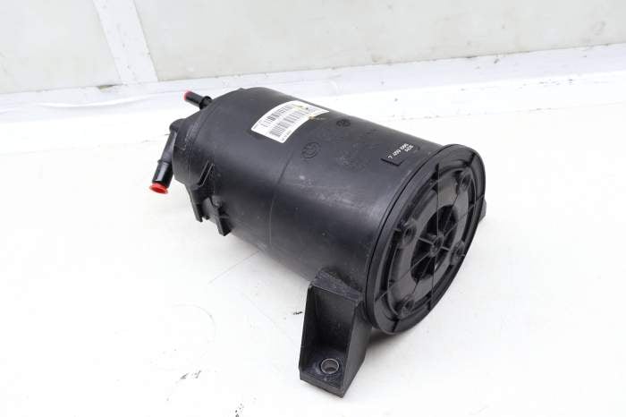 Fuel Evap Charcoal Canister 16137459686 main product photo
