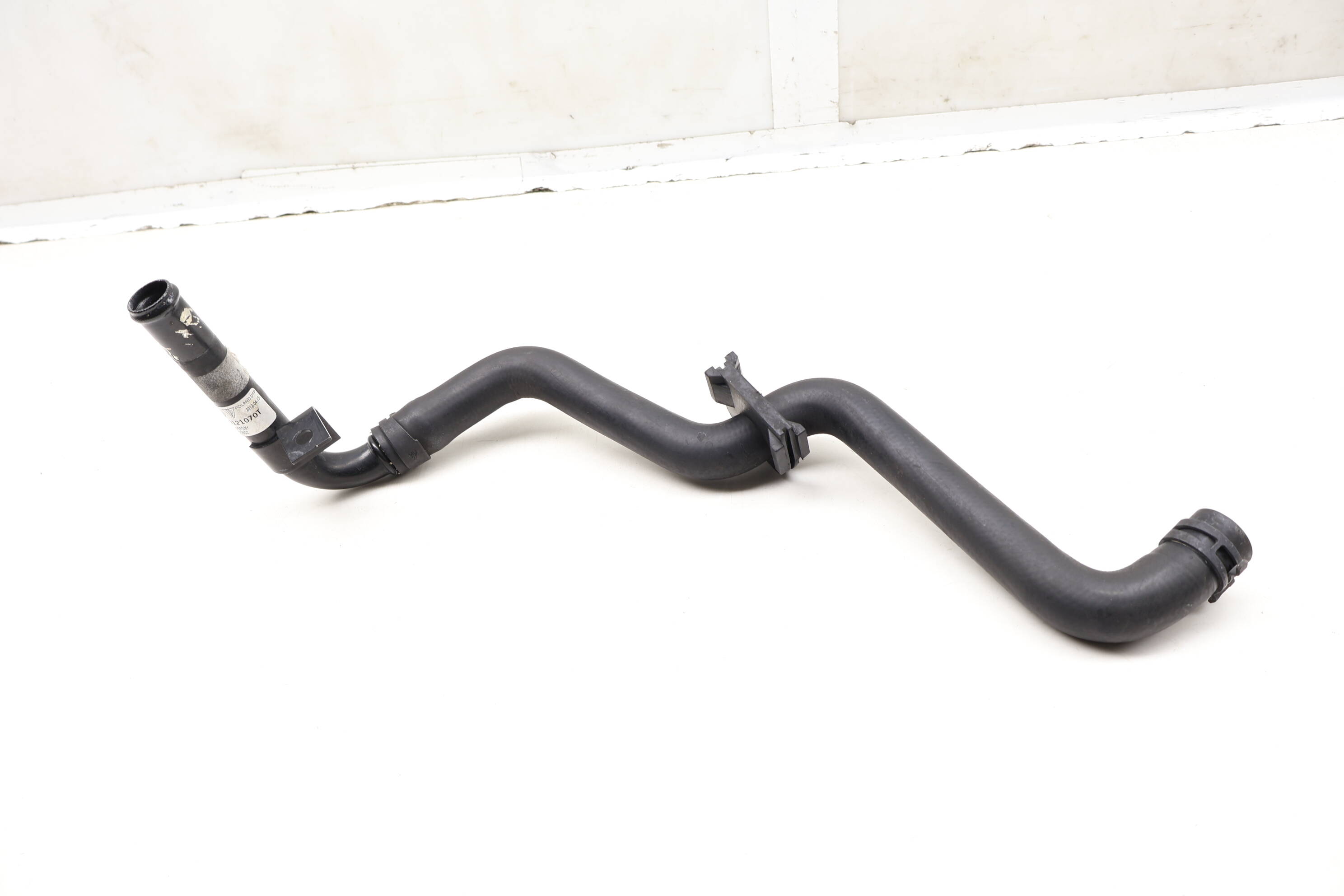 Coolant Pipe / Tube 7P0121070T 95810627000