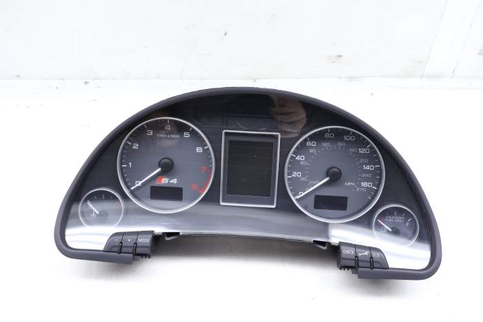 Instrument Cluster / Speedometer 8E0920983D main product photo