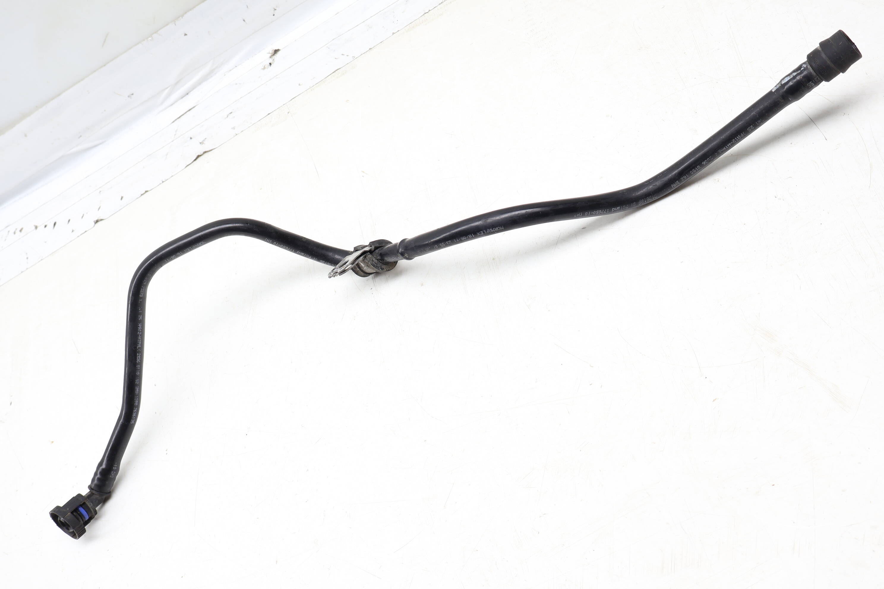 ハーマン3 BMW Fuel Tank Breather Line / Hose (X3, X4) 13907636135