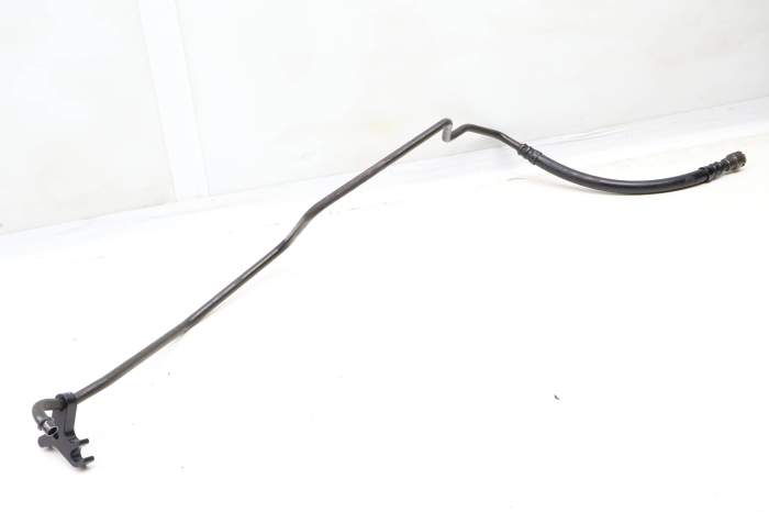 Transmission Oil Cooler Line / Pipe (Outlet) 17127514415 main product photo