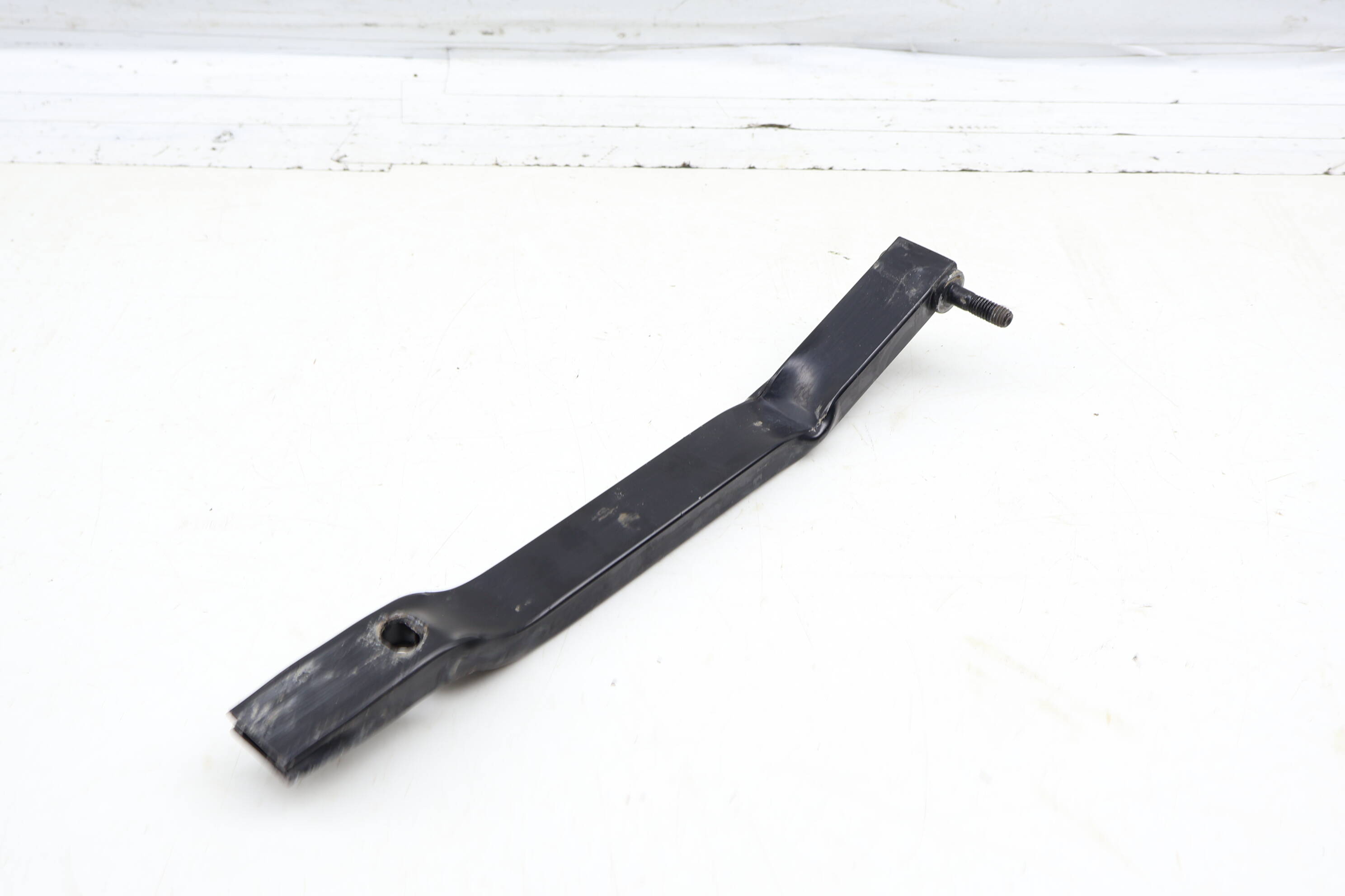 Core Support Mount / Bracket 8R0805528A