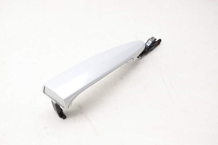 Exterior Door Handle 51217286162 main product photo