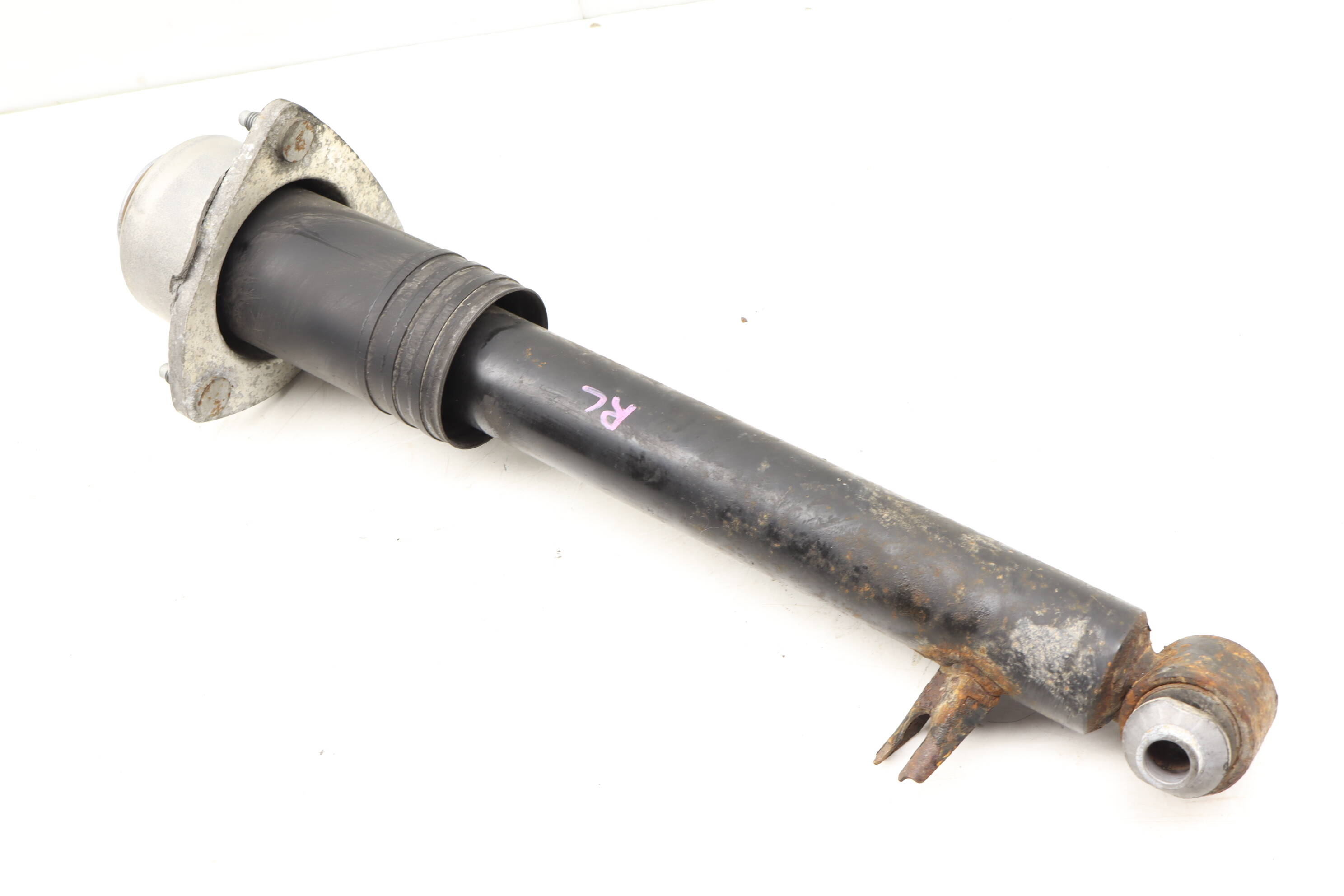 Strut / Shock Absorber 33526783017