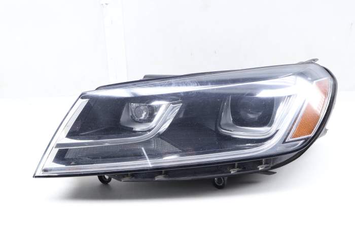 Afs Hid Xenon Headlight / Headlamp 7P0941751 main product photo