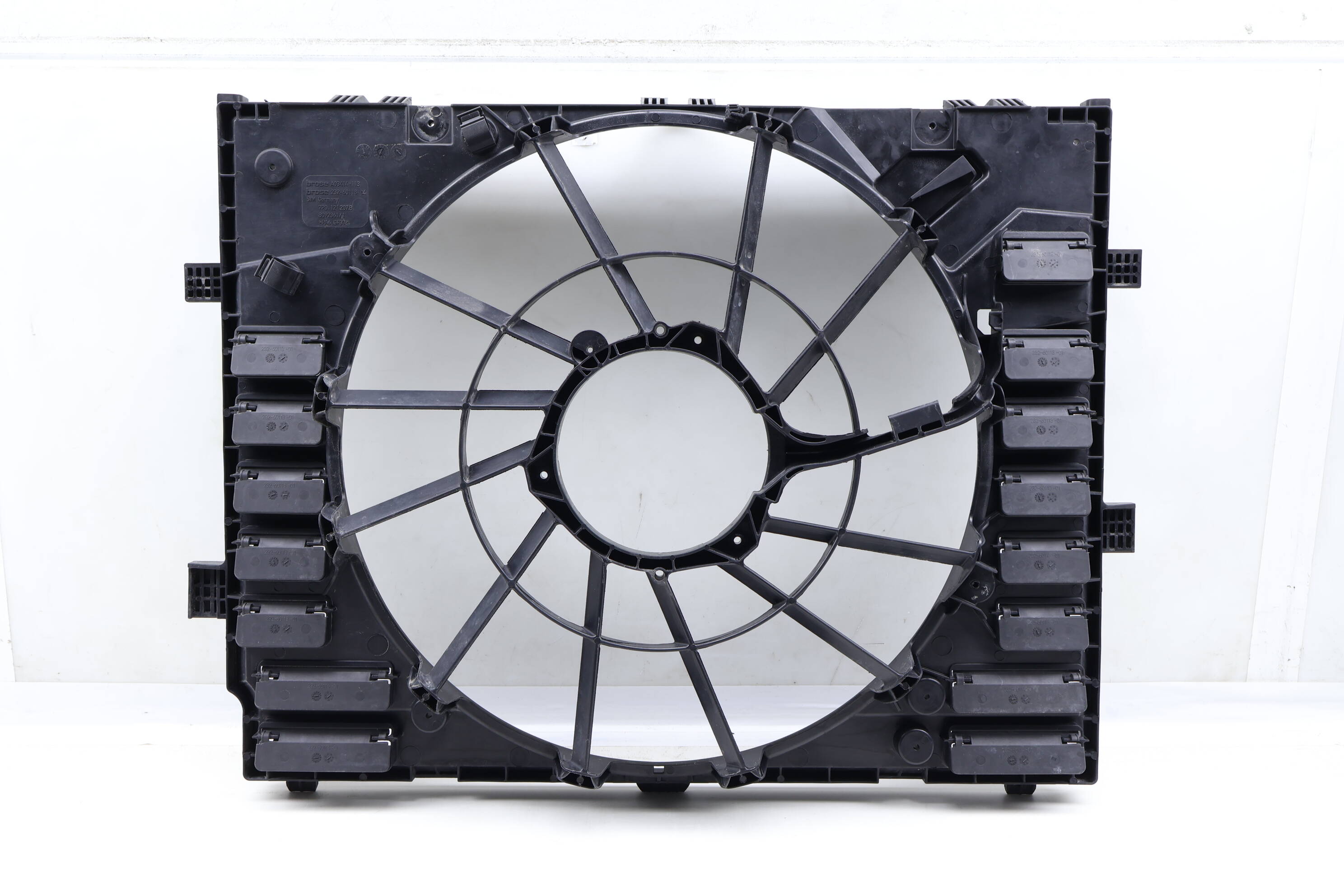 Radiator Electric Cooling Fan Housing 7P0121207B