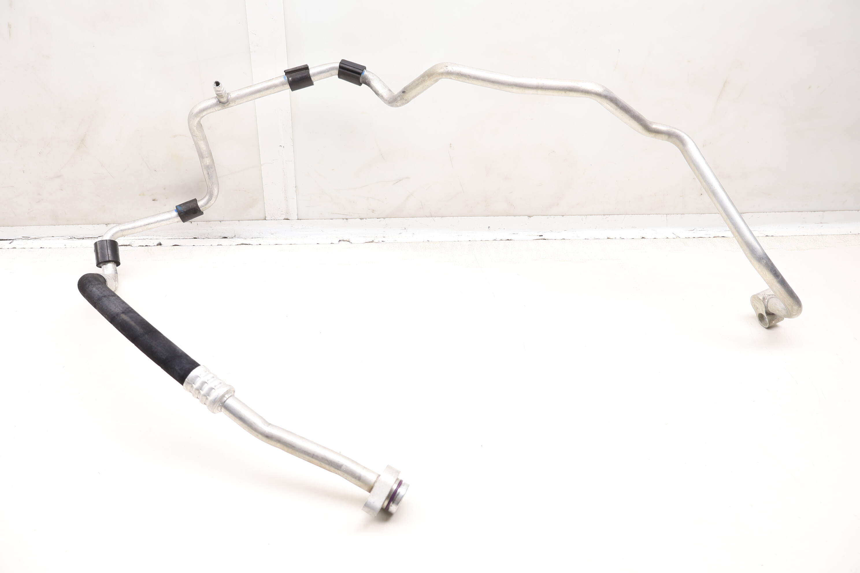 Ac&#x20;Hose&#x20;&#x2F;&#x20;Line&#x20;&#x2F;&#x20;Pipe&#x20;561820743E