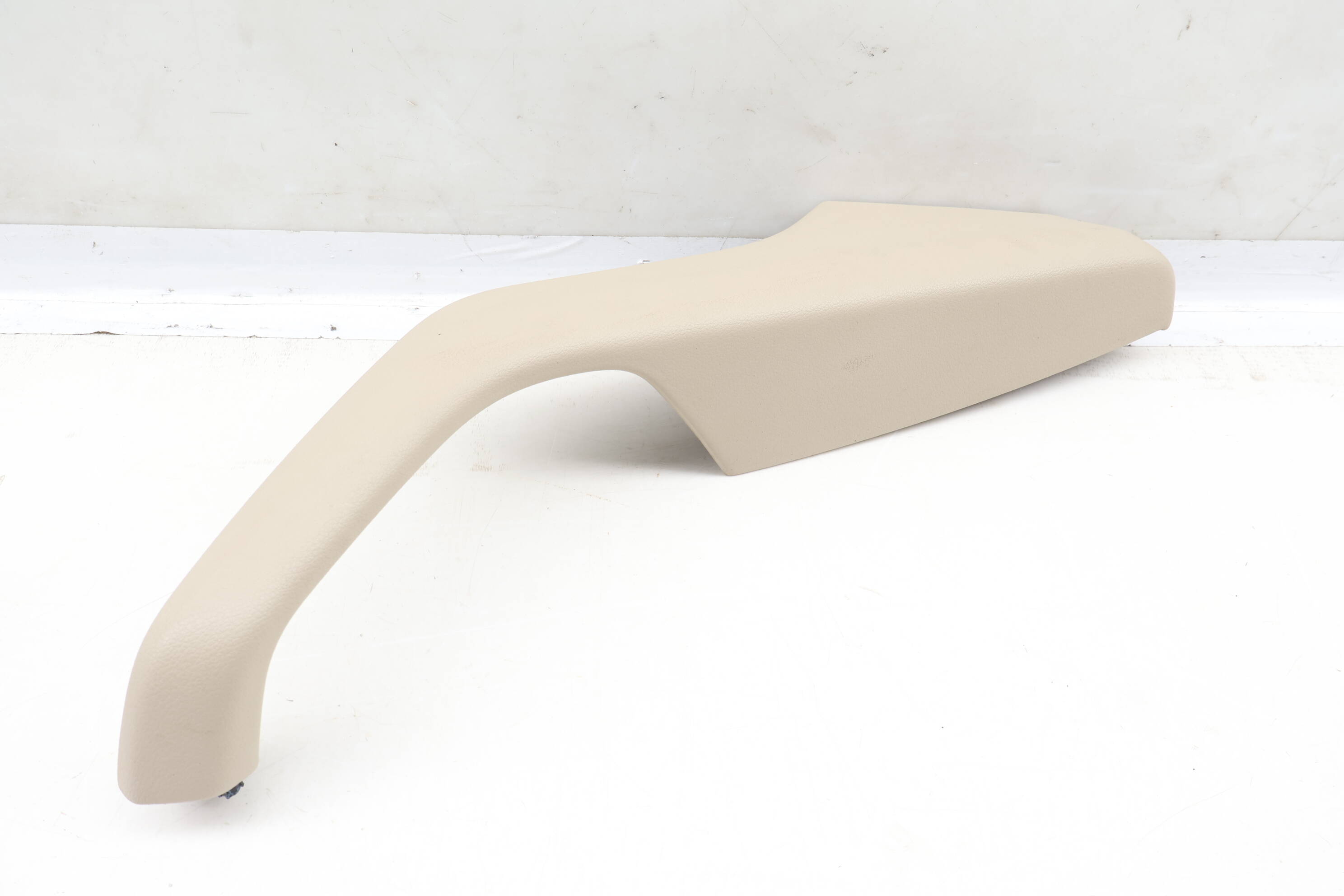 Door Panel Pull / Armrest 8W0867373