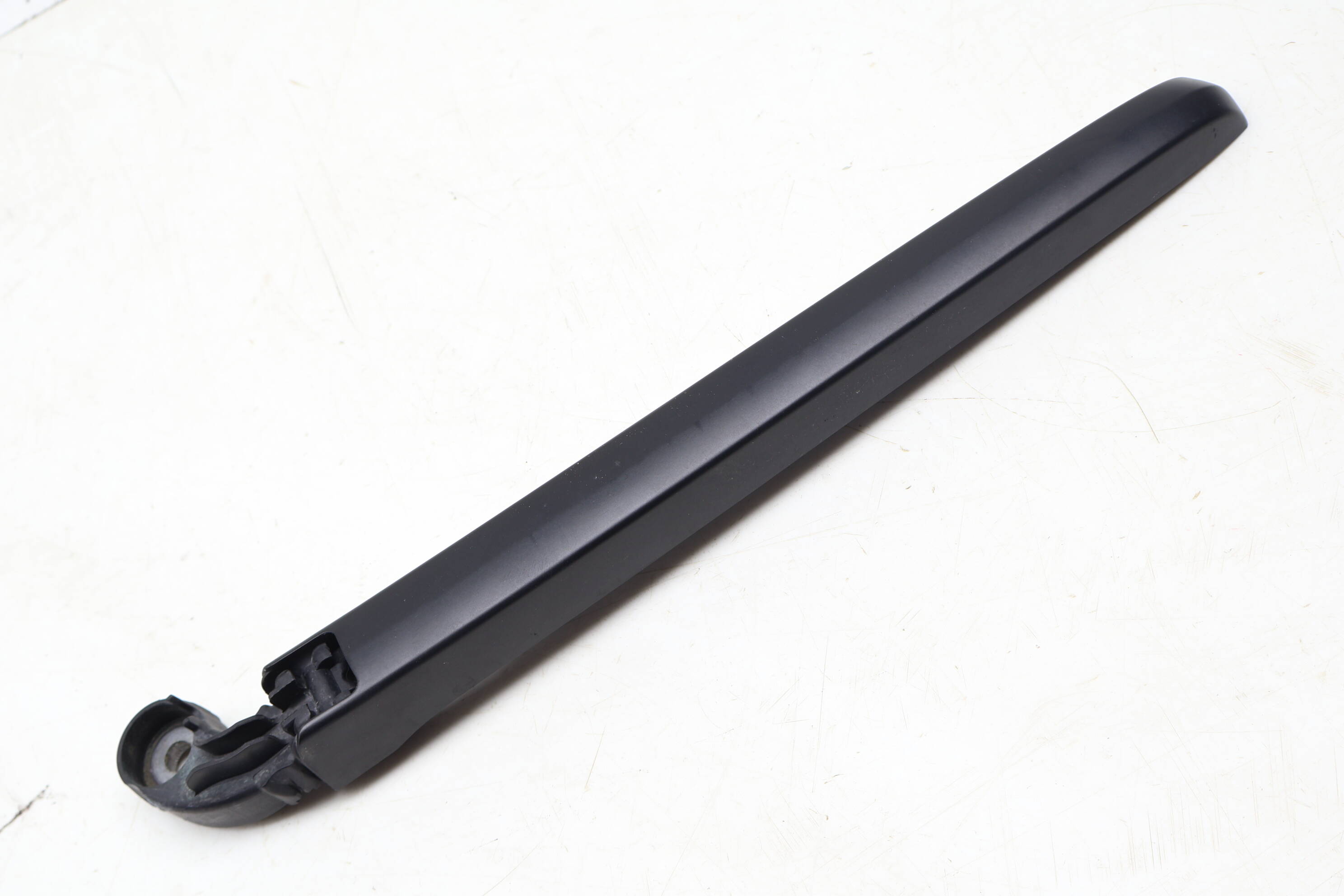 Hatch Window Wiper Arm 4K9955407B