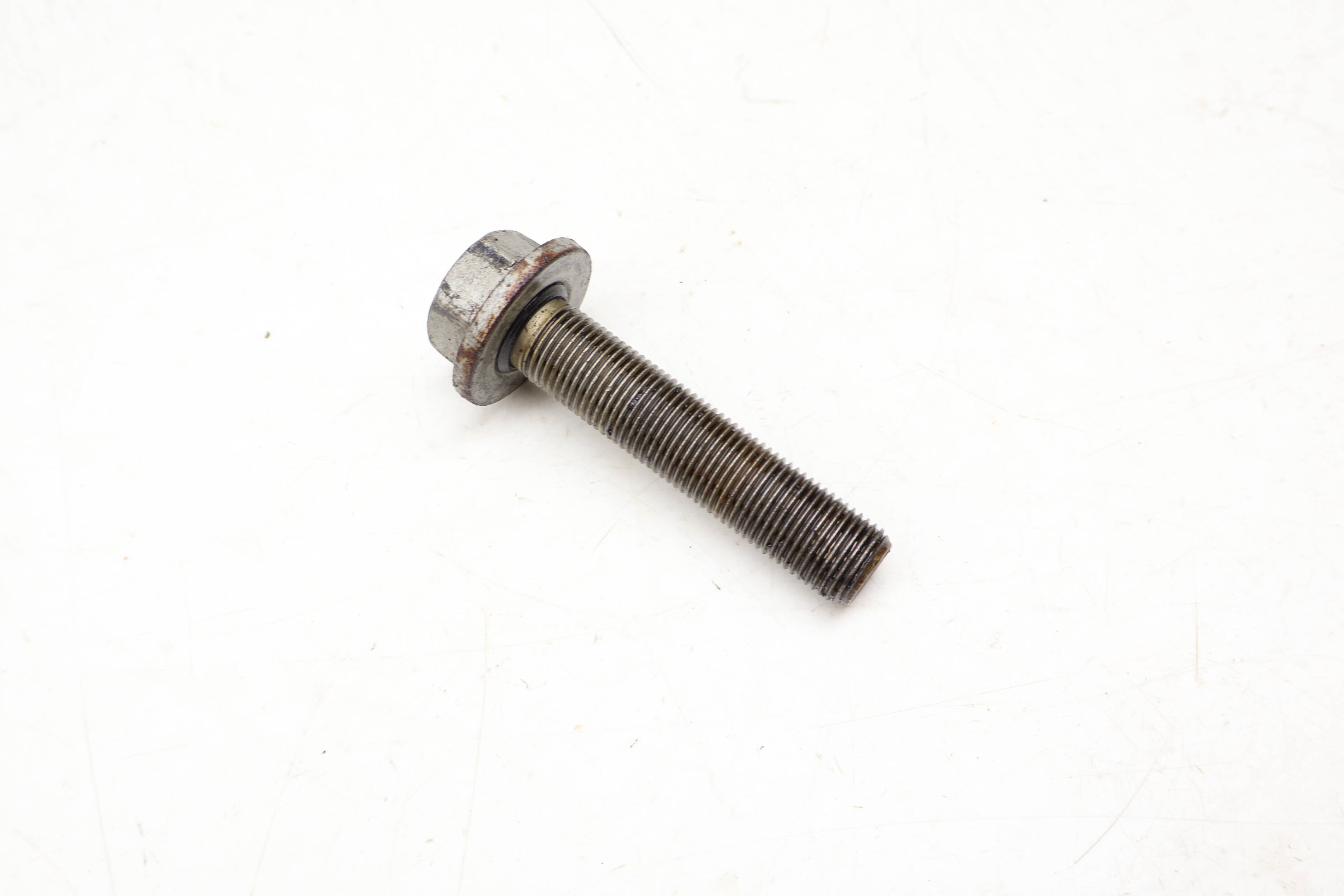 Crank Pulley / Harmonic Balancer Screw / Bolt WHT001760