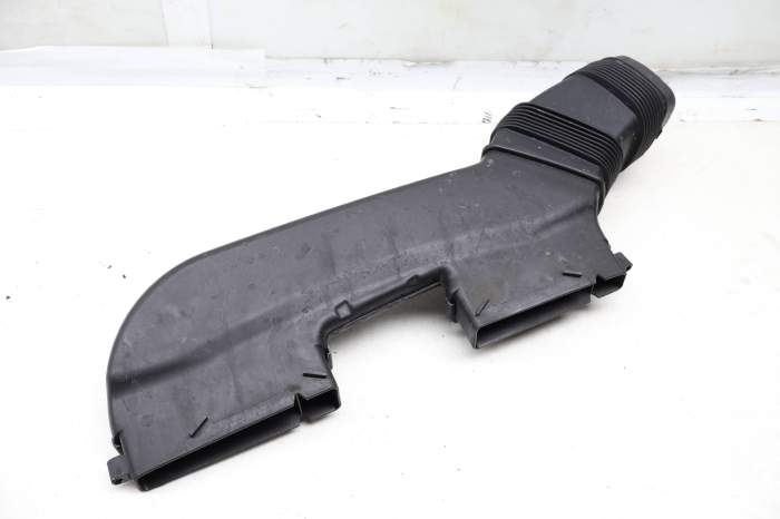Air Intake Duct 13717588279 main product photo