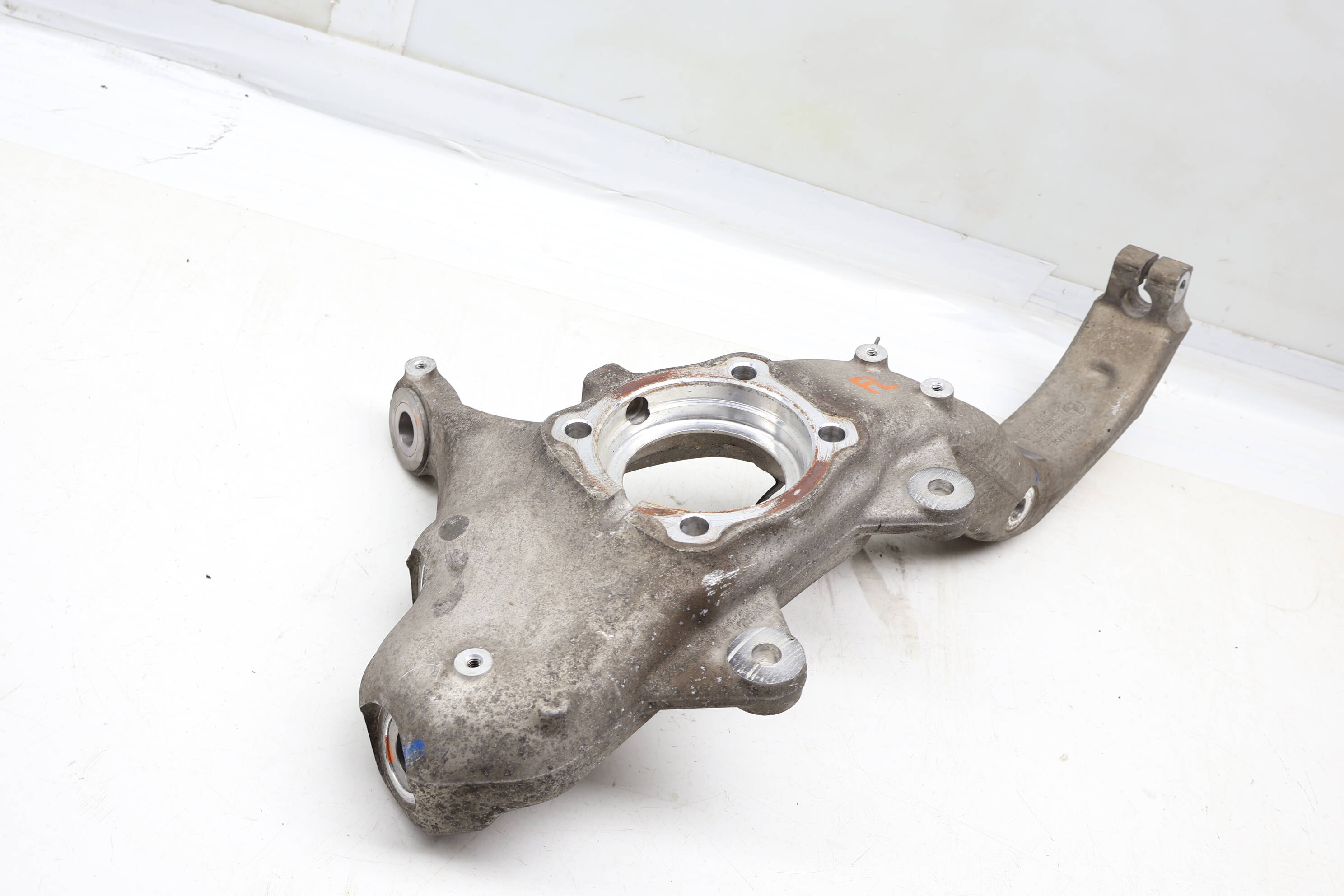 Spindle Knuckle / Wheel Bearing Housing 31216773783