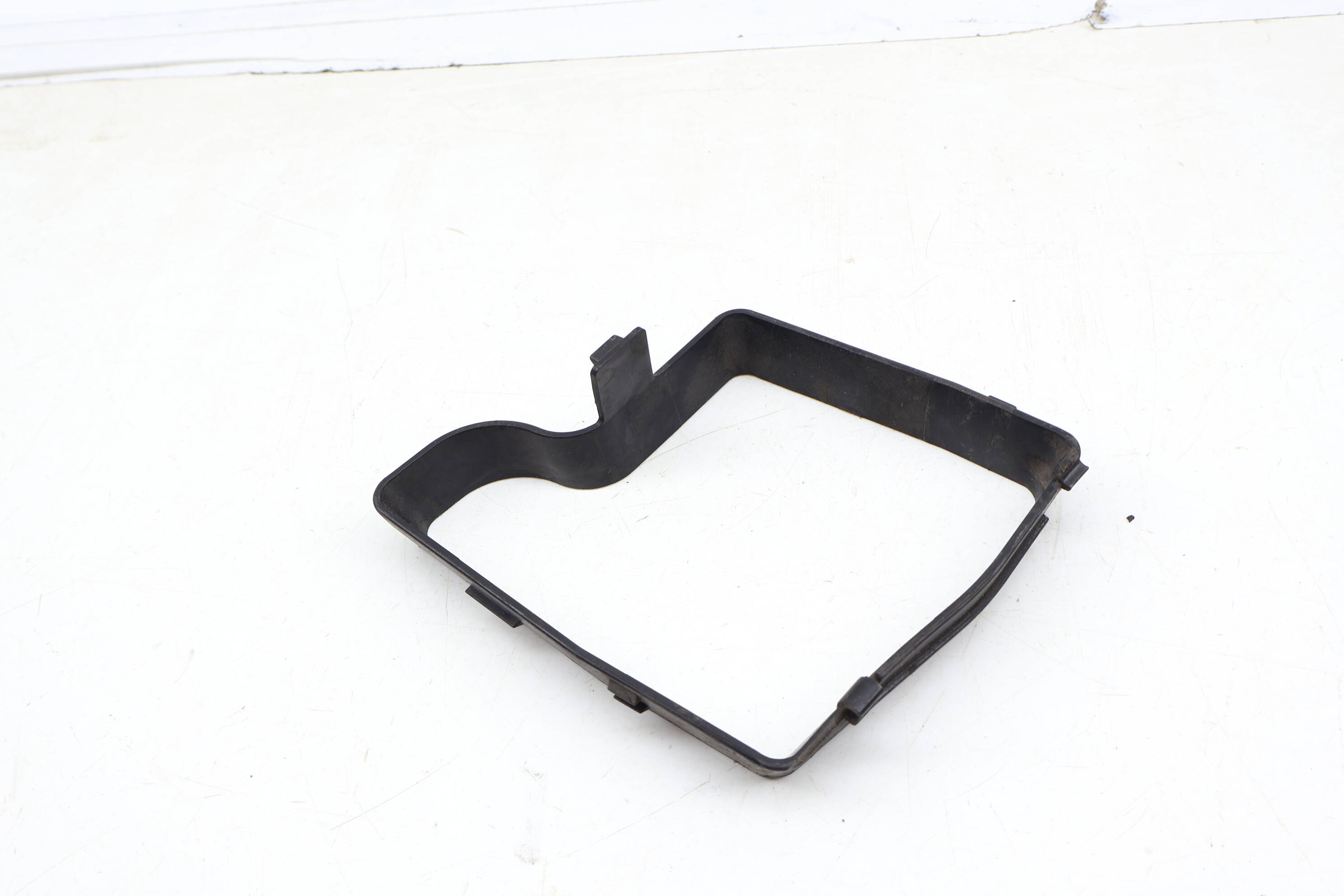 Engine Air Filter Housing Flange / Cover 4H0133126A