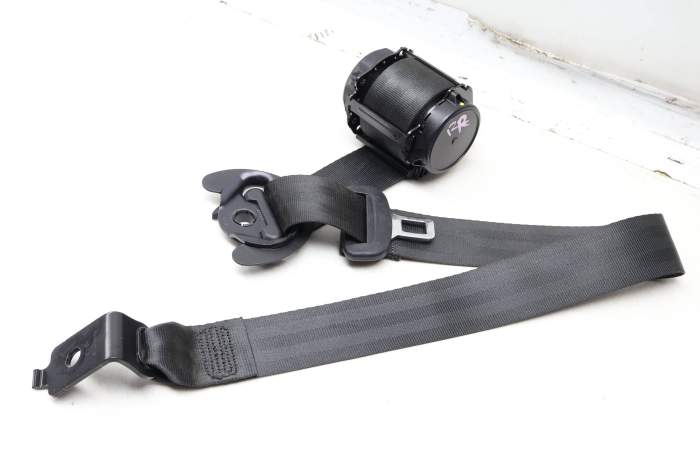 2Nd Row Seat Belt Retractor 3CN857806 main product photo