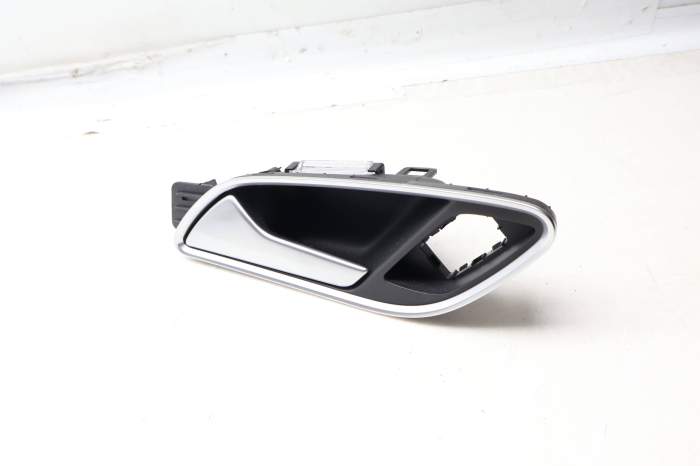 Interior Door Handle / Release 8U1837019A main product photo