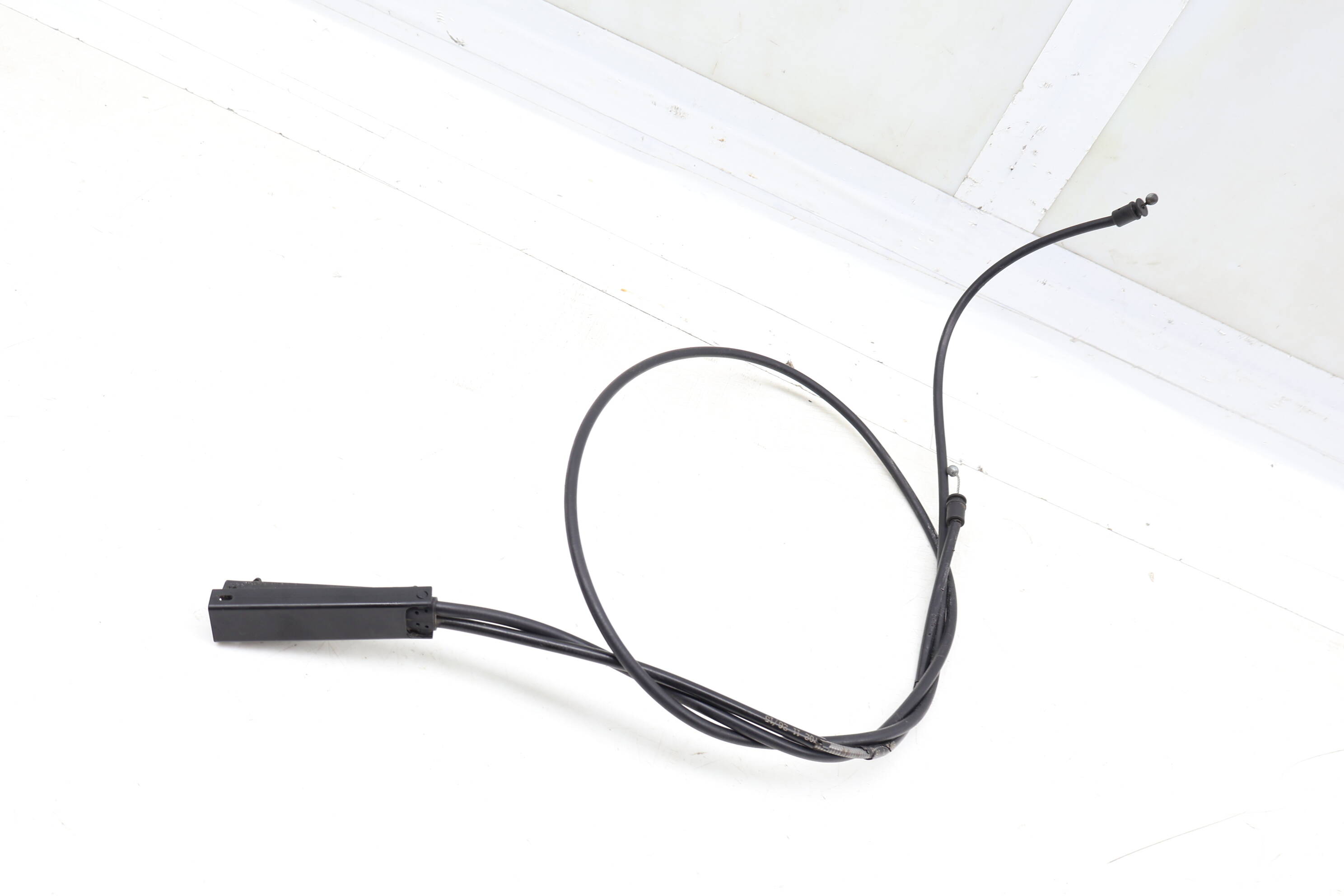 Hood Latch Release Cable 51237183773