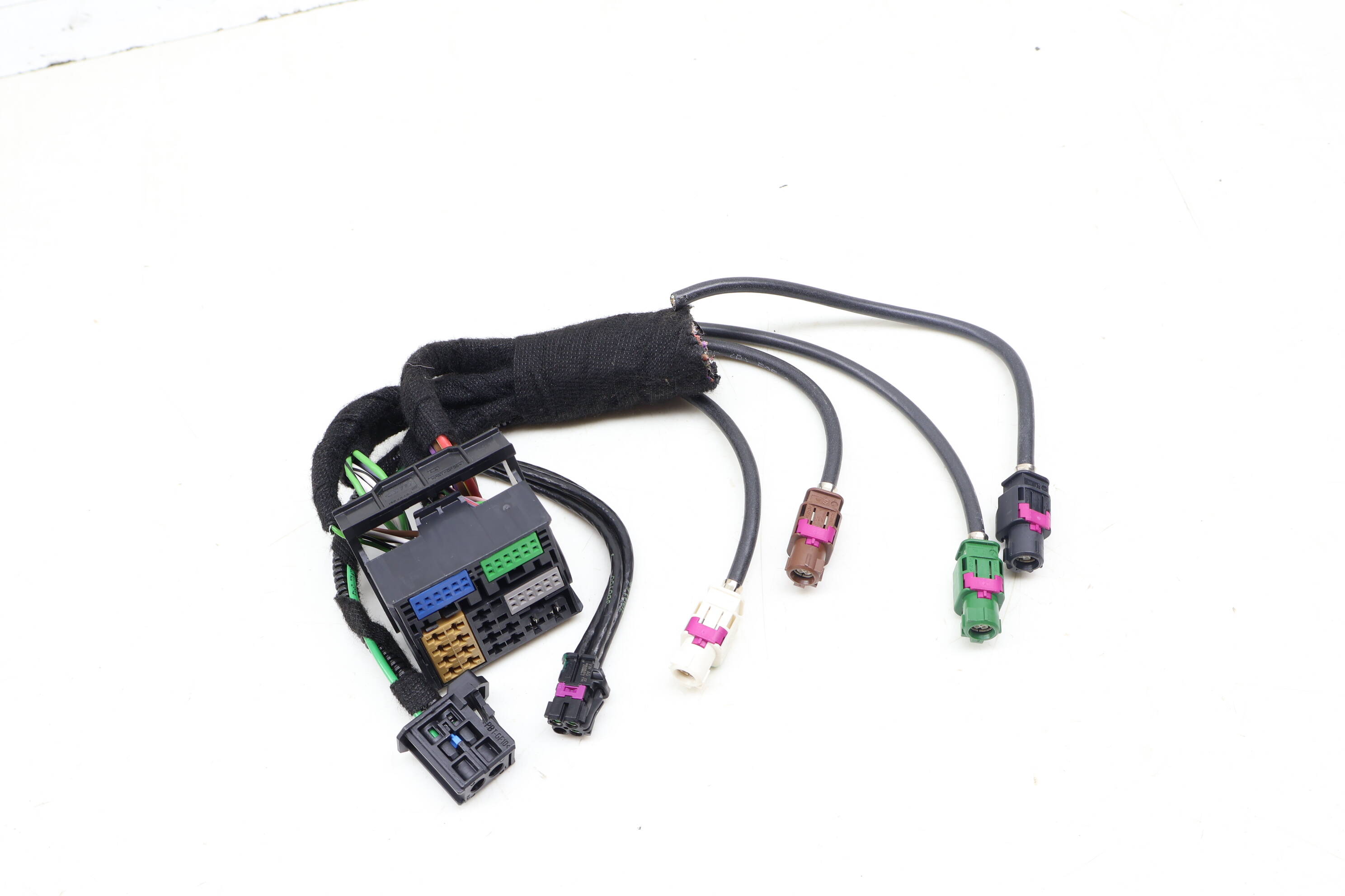 Mmi / Multimedia Mib3 Control Unit Wiring Connector / Pigtail Set