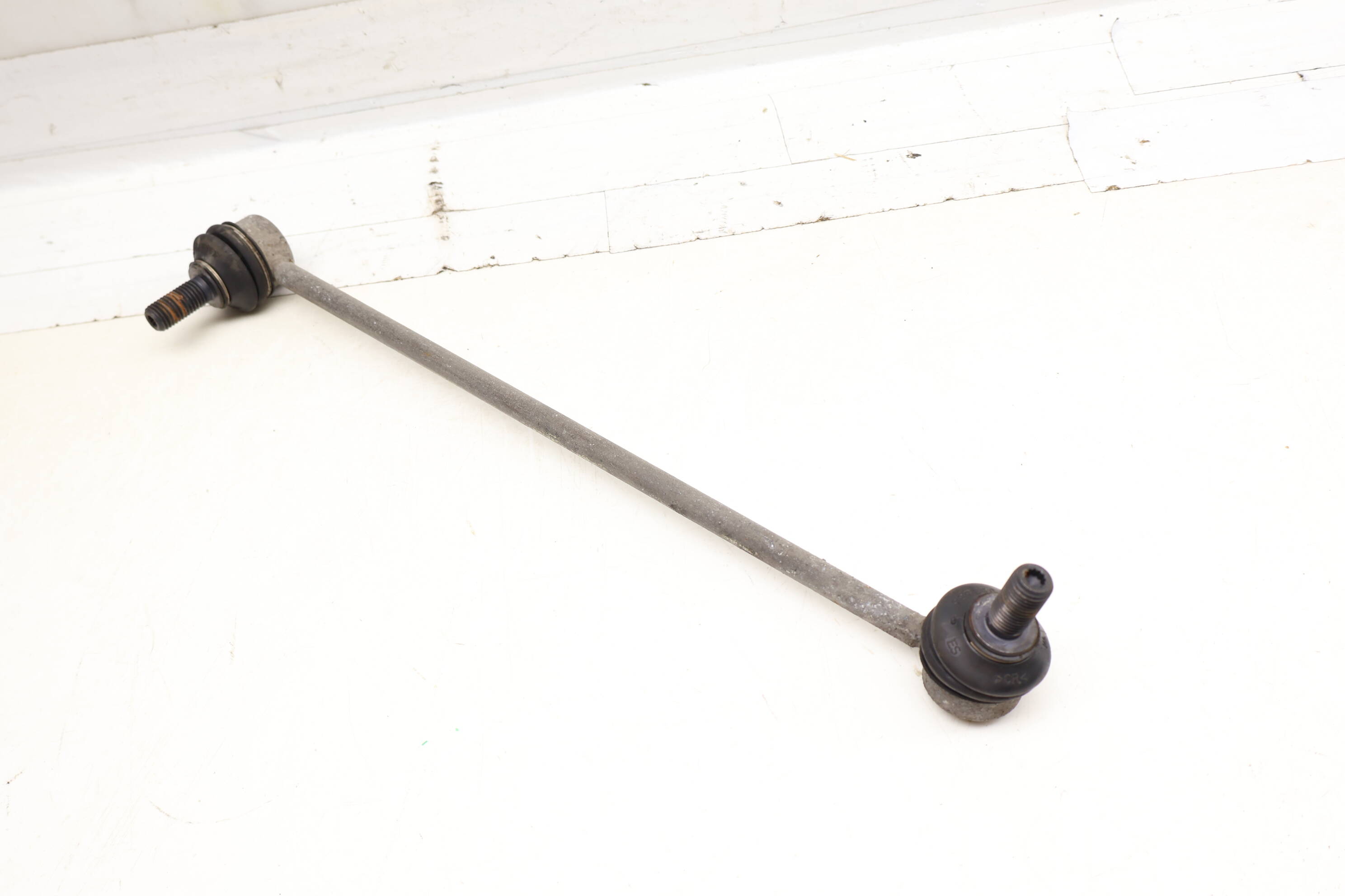 Stabilizer / Sway Bar End Link 5Q0411315A