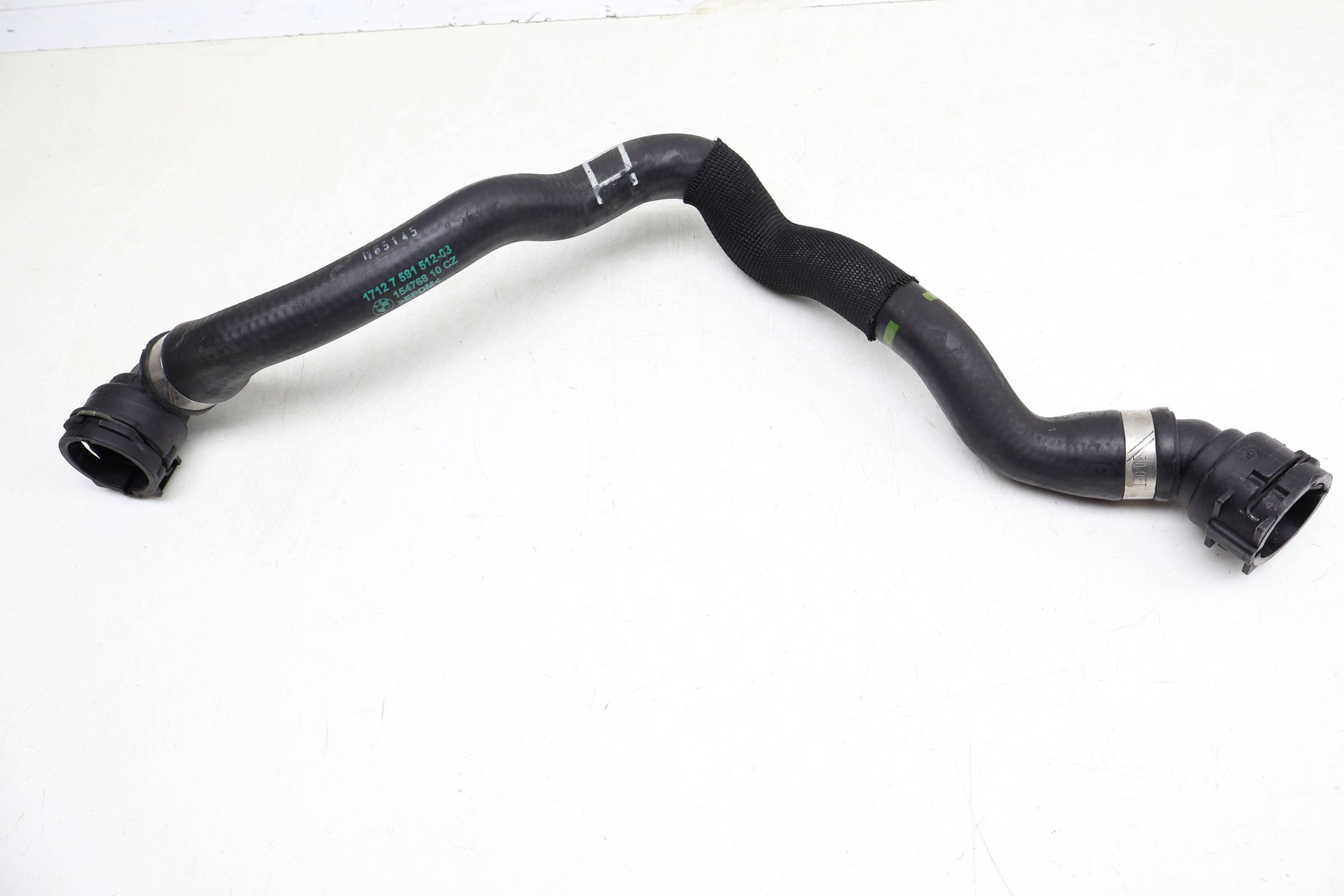 Auxiliary Coolant / Water Pump Hose 17127591512