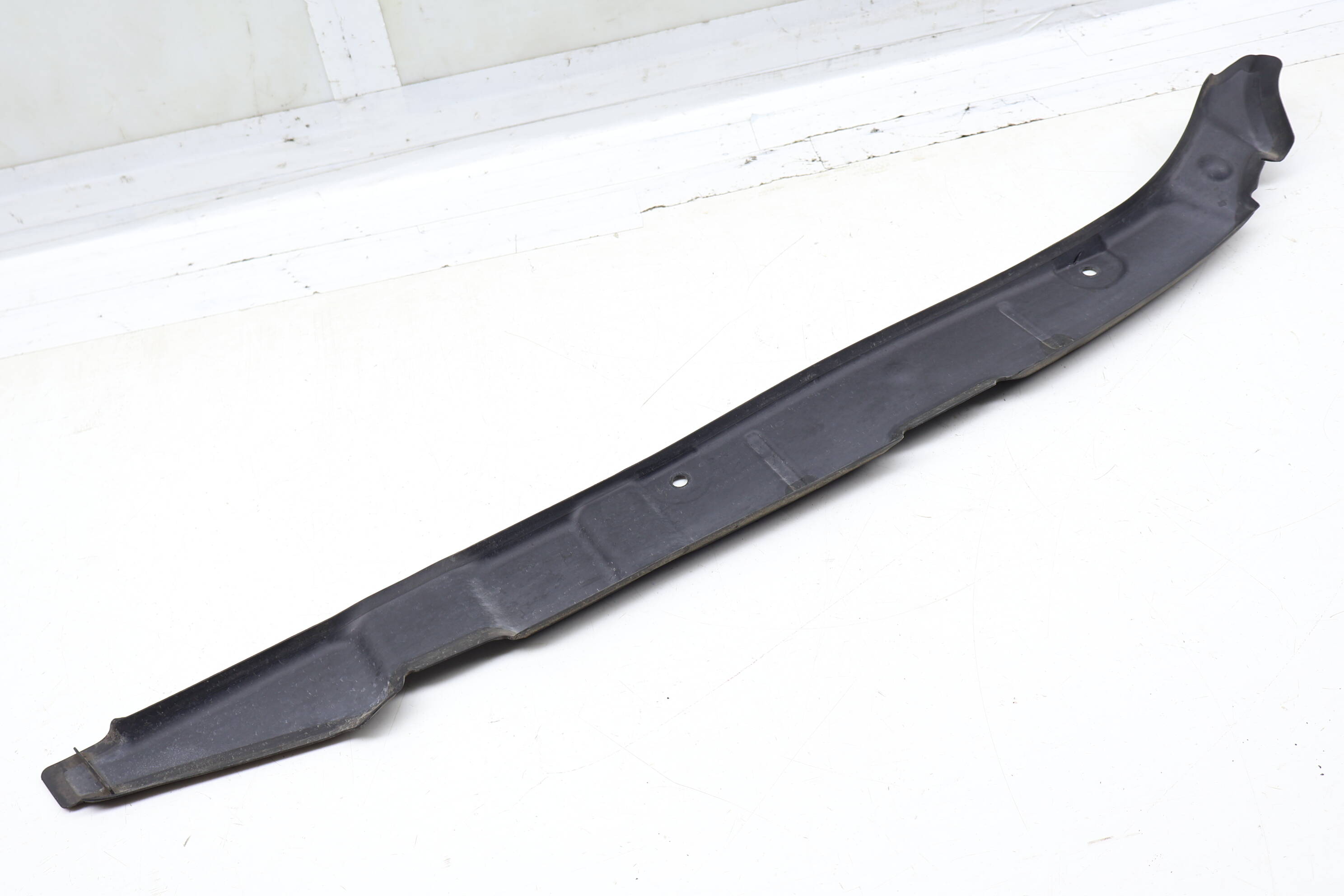 Inner Fender End Plate / Cover 4M0821112