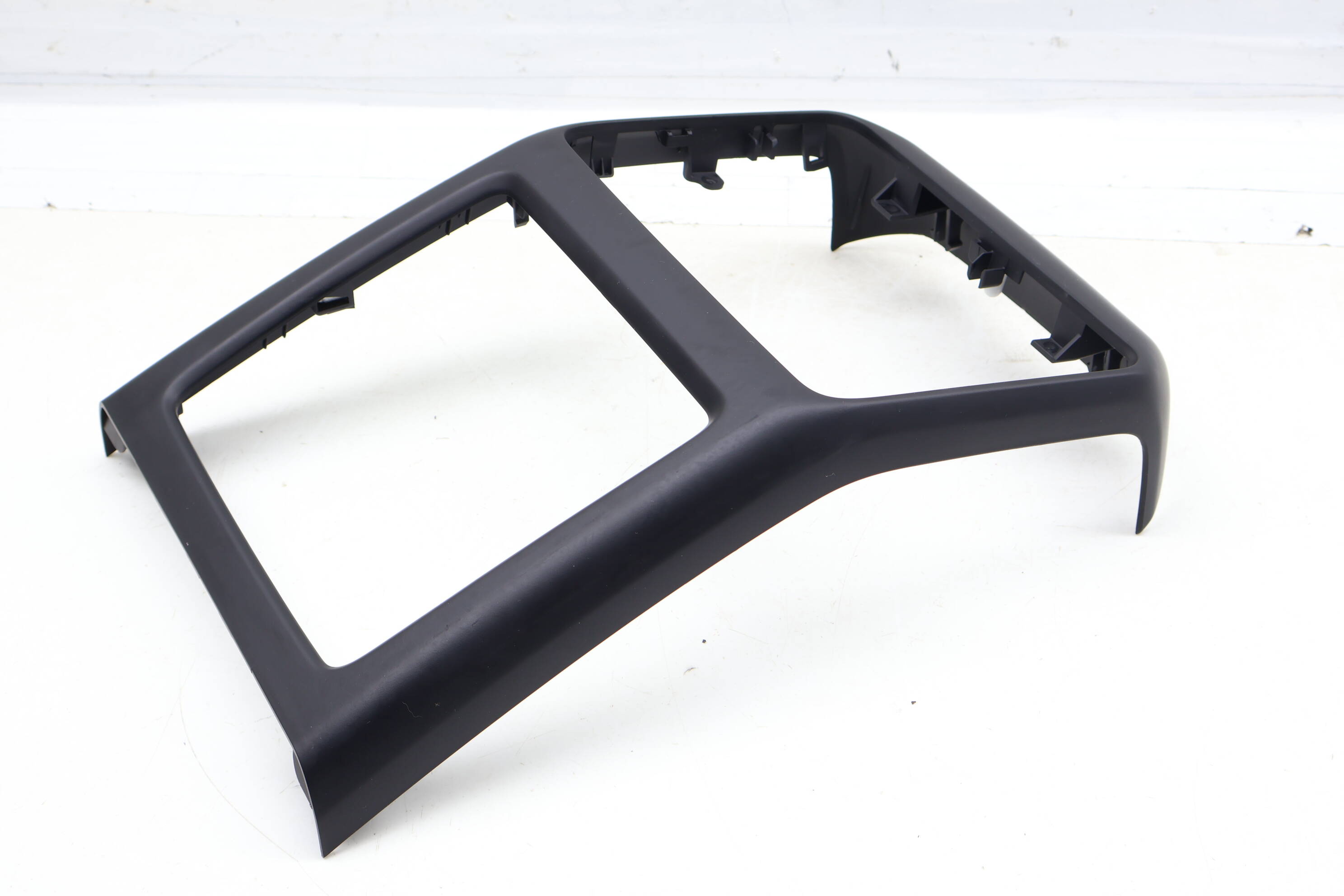 Center Console Trim / Bezel 9Y0864075A