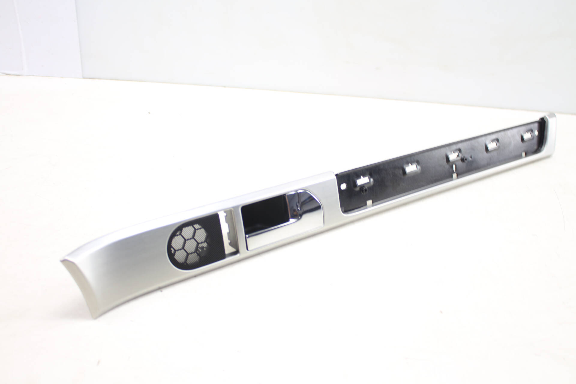 Interior Door Handle / Trim 7L6867068N