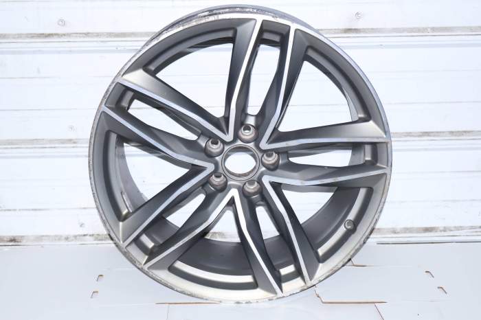 20" Inch Alloy Rim / Wheel 4G9601025N main product photo