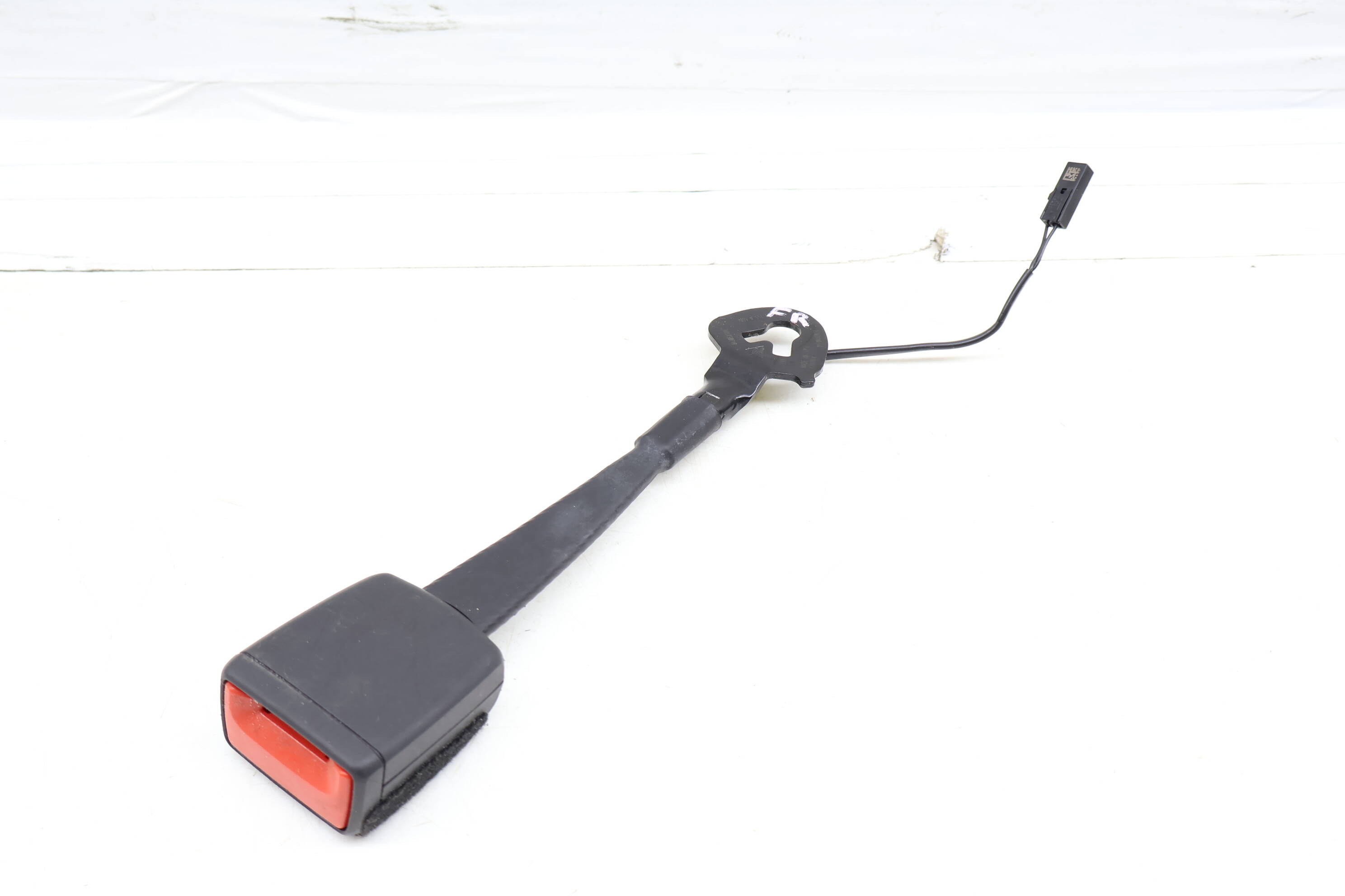 Seat&#x20;Belt&#x20;Buckle&#x20;&#x2F;&#x20;Receiver&#x20;9J1857755A