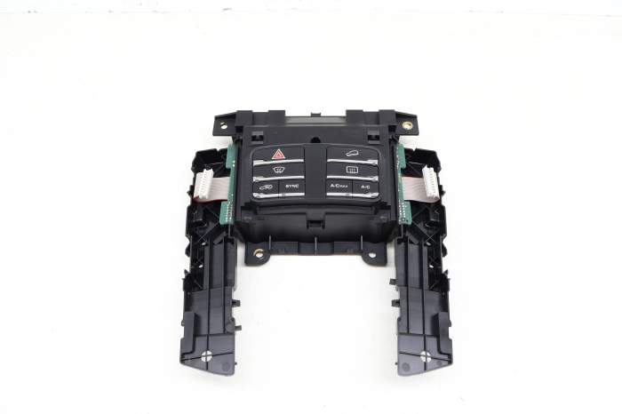 Ac Climate Control / Temp Switch Unit 7P5907040CC main product photo