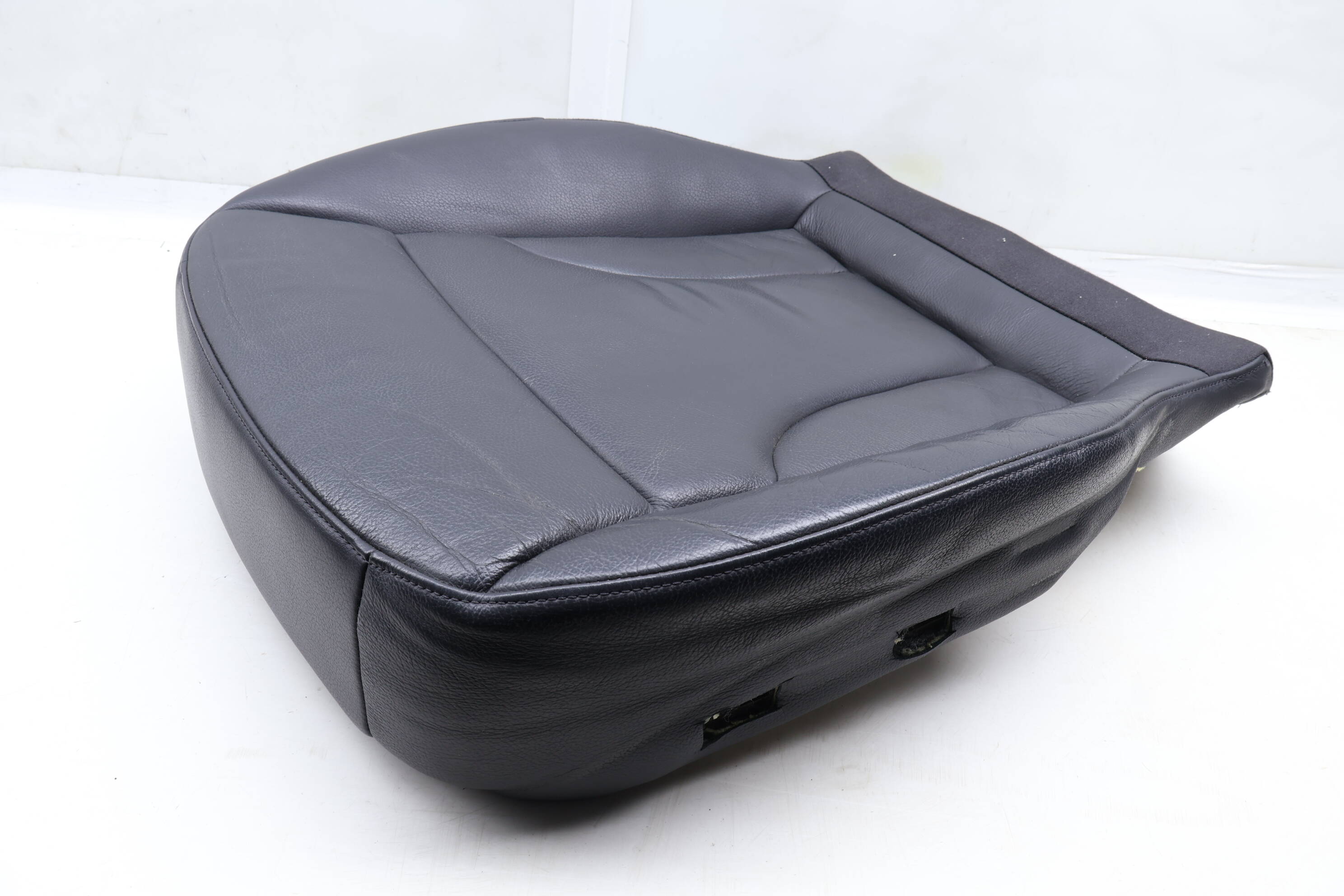 Lower Seat Bottom Cushion 8U0881405R