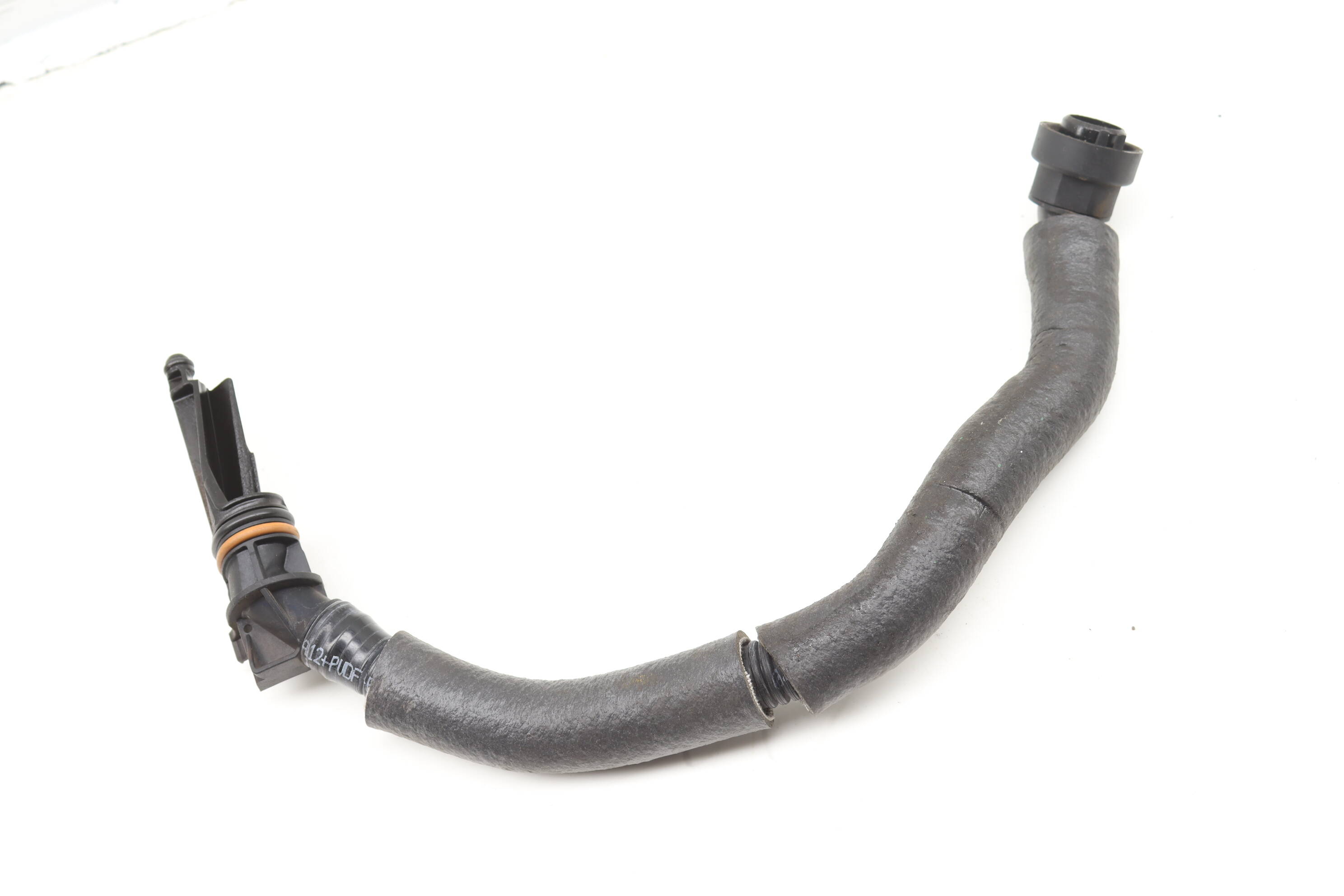 Cylinder Head Tube / Pcv Breather Hose 06E103226A