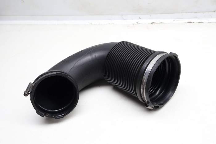 Air Intake Hose / Duct 06E129616C main product photo