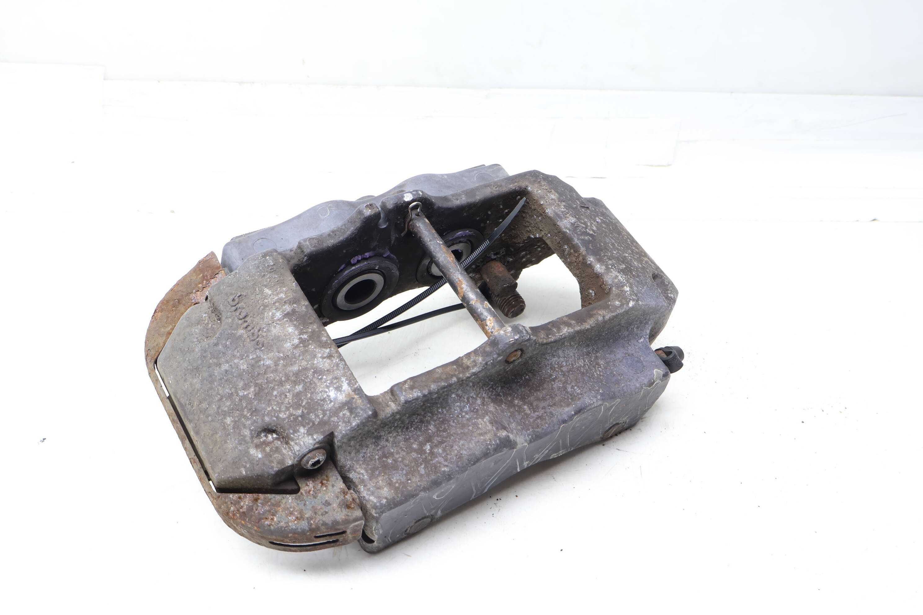 Brembo Brake Caliper 7L6615423L