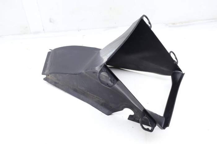 Auxiliary Radiator Air Guide / Duct (Outer) 4G0121333J main product photo
