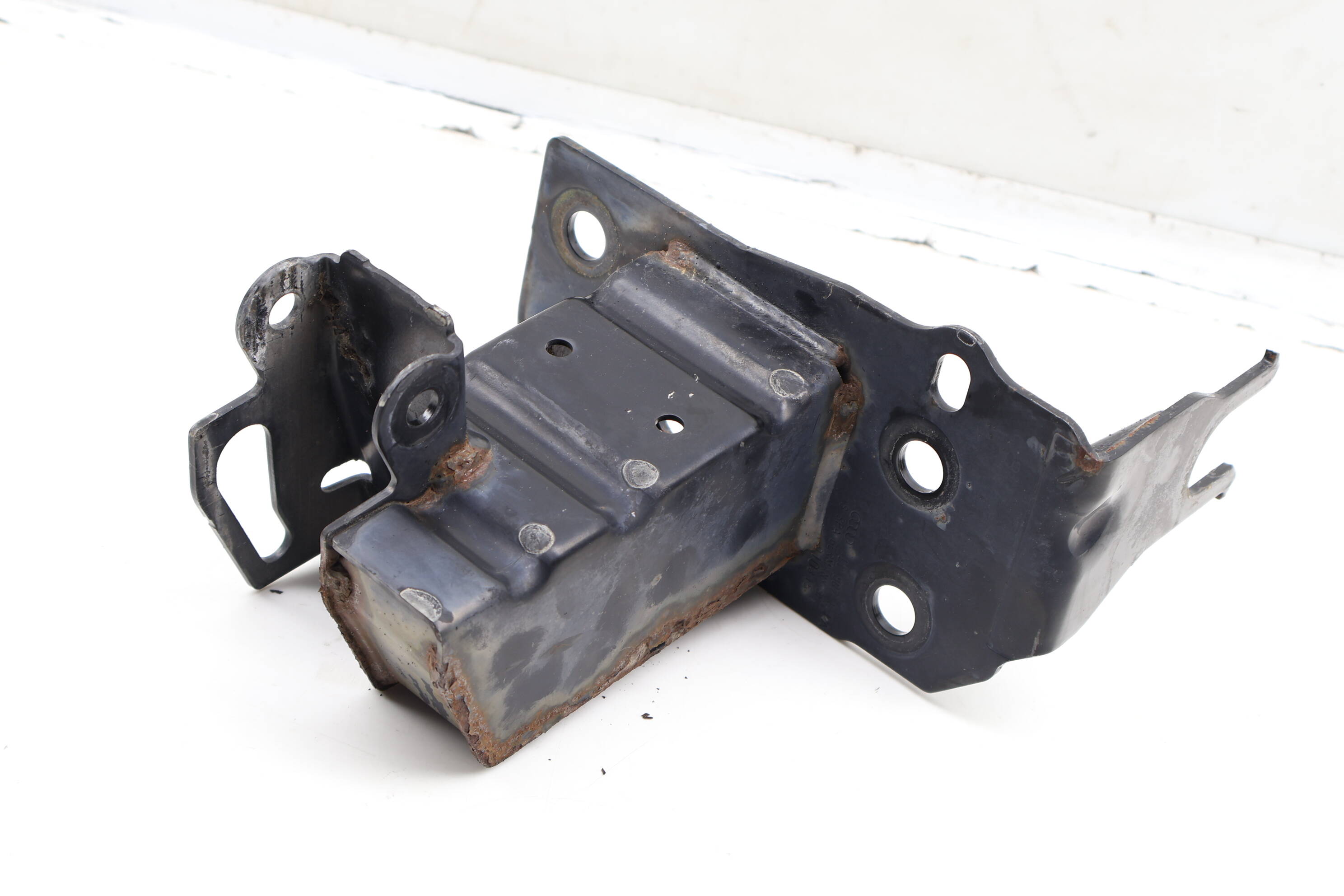 Bumper Impact Beam Mount Bracket 4L0807133A