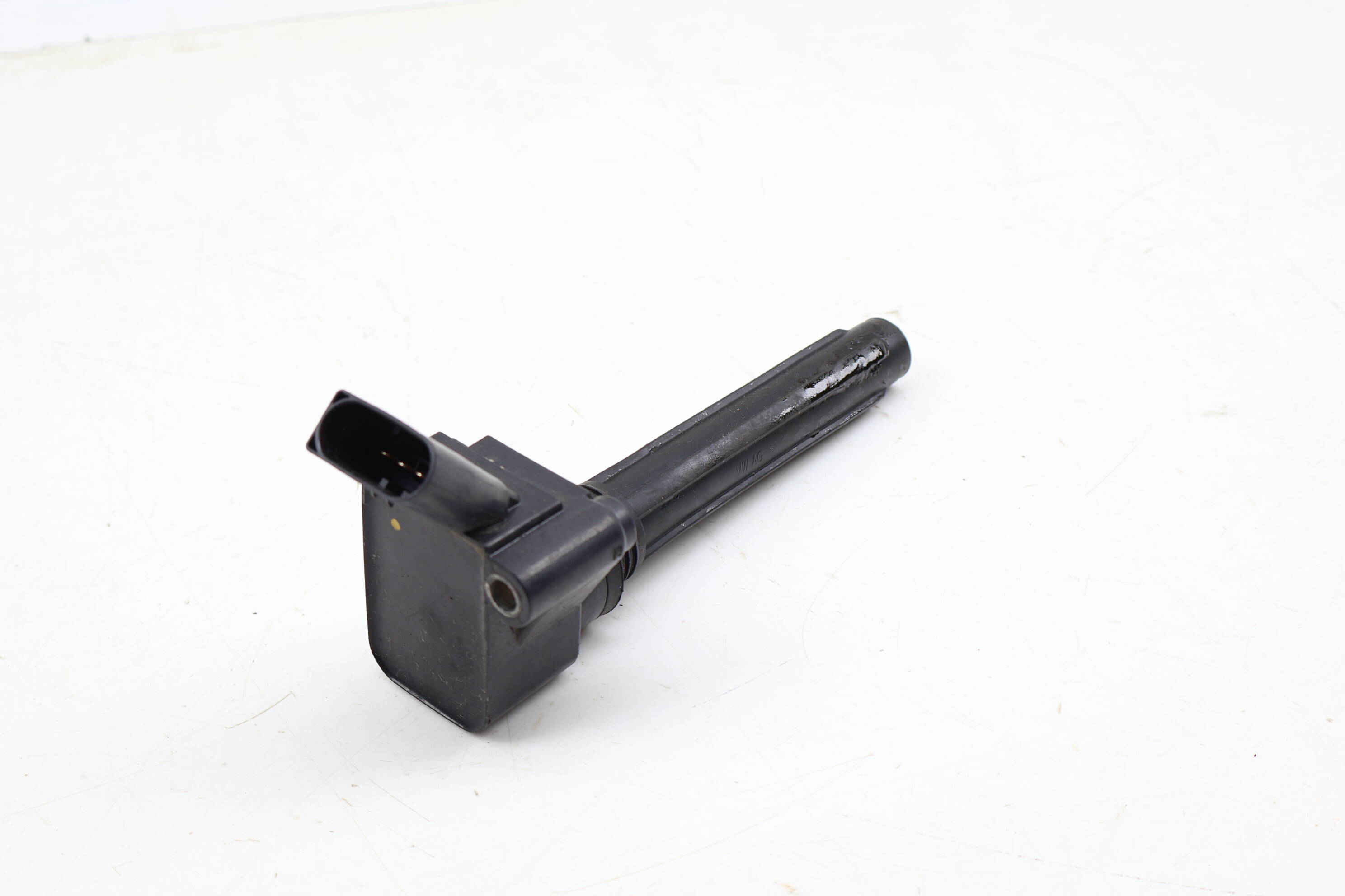 Ignition Coil / Pack 06L905110E